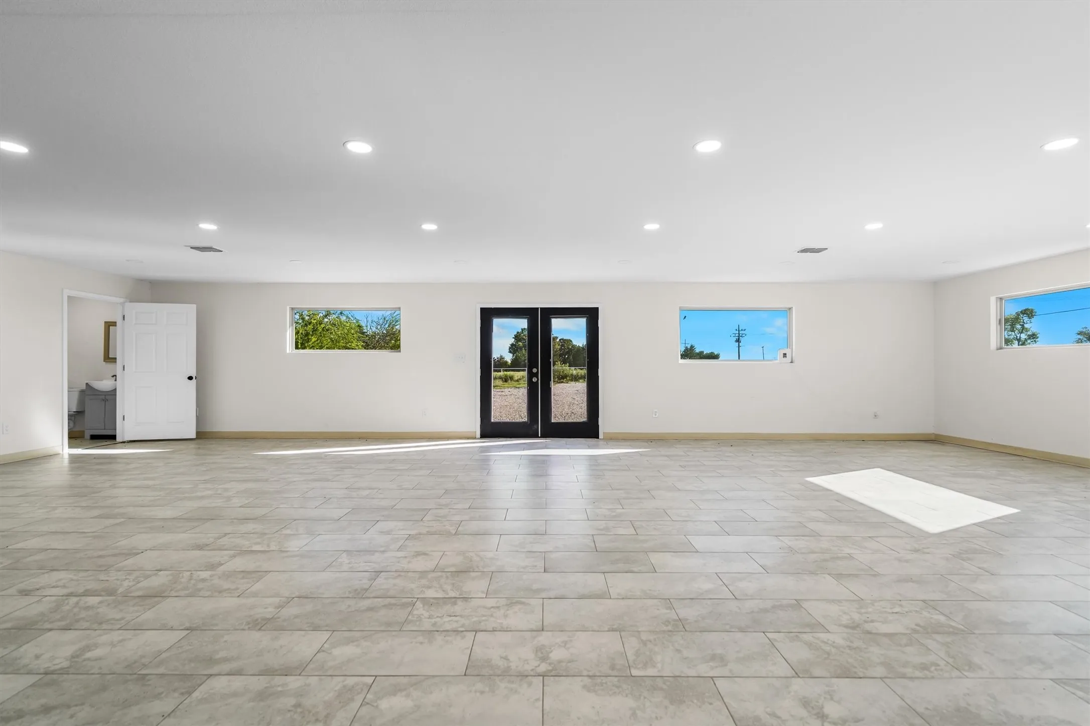 Business For Rent in Collin County , 2467 State Highway 78 S, Farmersville, Texas 75442, 0, 0, Garage spaces, 0 Sqft, built in 1998, mls#21406734, Real Estate Agent in Farmersville, Homes For Rent in Collin county, Homes For Rent in Farmersville, Realtor in Farmersville Texas, Real Estate Brokerage Independent Realty Texas, Luminita Cordes Realtor