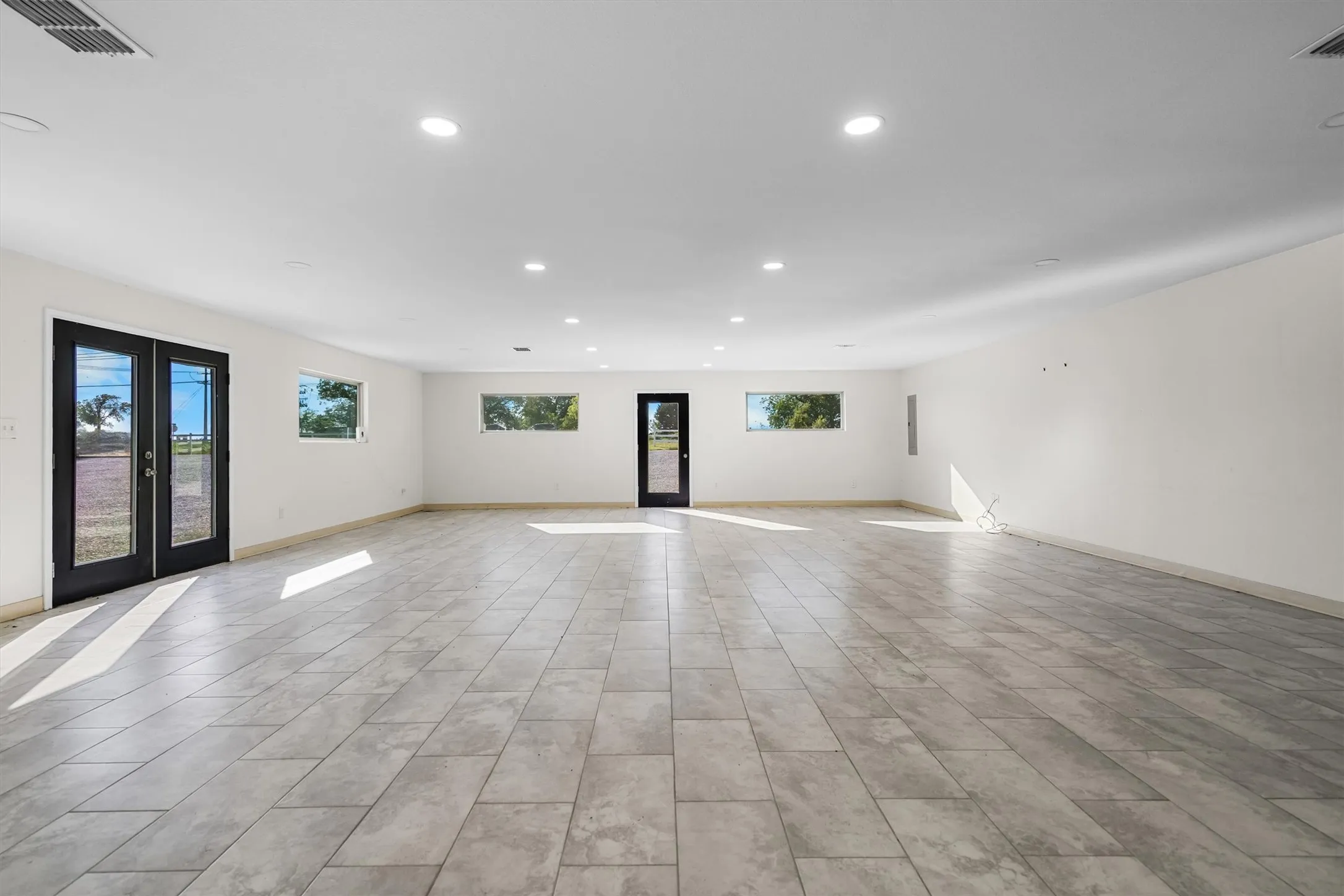 Business For Rent in Collin County , 2467 State Highway 78 S, Farmersville, Texas 75442, 0, 0, Garage spaces, 0 Sqft, built in 1998, mls#21406734, Real Estate Agent in Farmersville, Homes For Rent in Collin county, Homes For Rent in Farmersville, Realtor in Farmersville Texas, Real Estate Brokerage Independent Realty Texas, Luminita Cordes Realtor