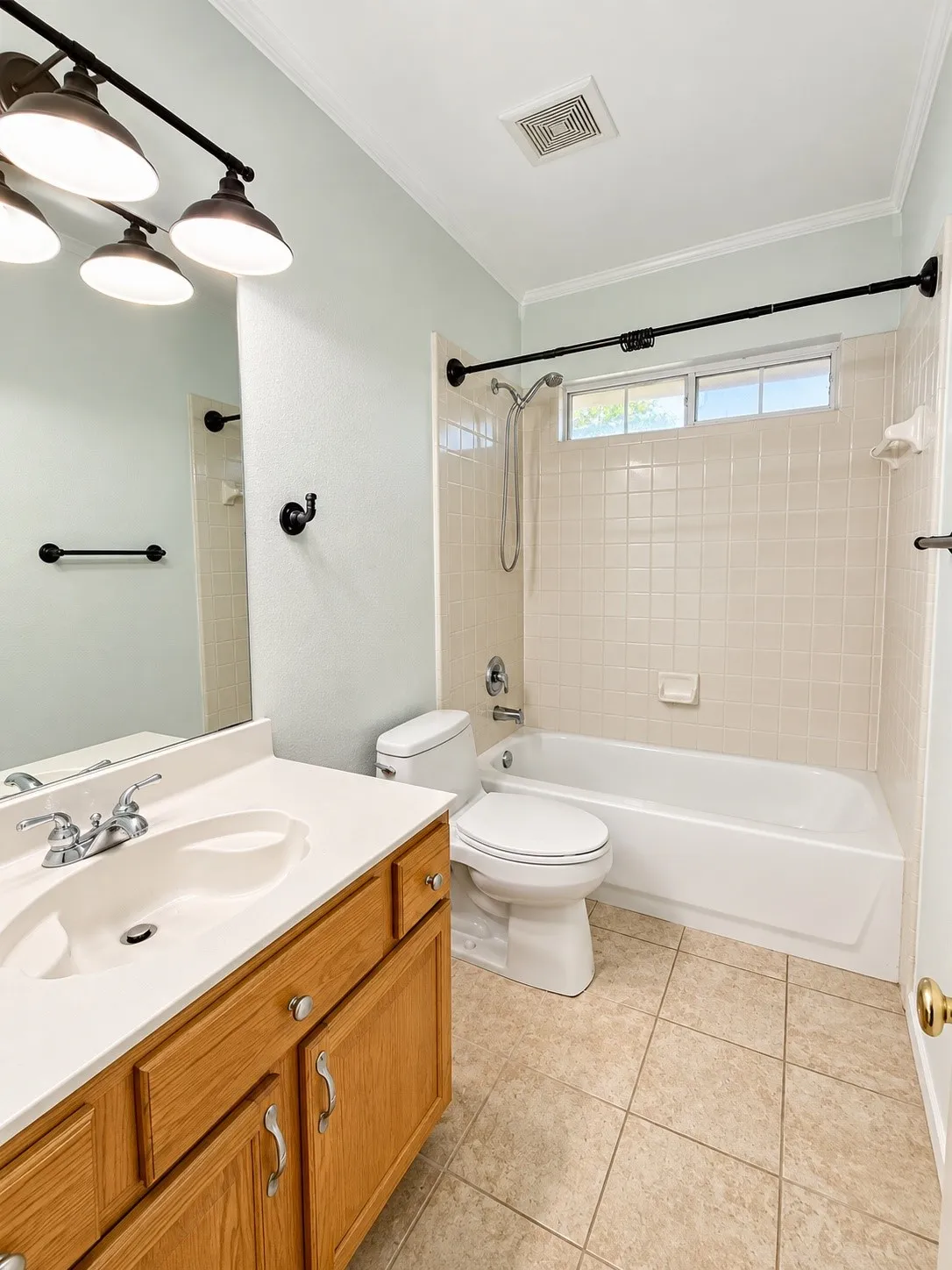 Single Family Residence For Rent in Tarrant County , 4628 Mustang Drive, Fort Worth, Texas 76137, 3 Bedroom, 2 Bathroom, 2 Garage spaces, 1,709 Sqft, built in 1998, mls#21405654, Real Estate Agent in Fort Worth, Homes For Rent in Tarrant county, Homes For Rent in Fort Worth, Realtor in Fort Worth Texas, Real Estate Brokerage Independent Realty Texas, Luminita Cordes Realtor