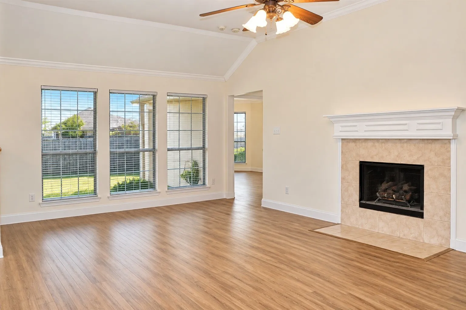 Single Family Residence For Rent in Tarrant County , 4628 Mustang Drive, Fort Worth, Texas 76137, 3 Bedroom, 2 Bathroom, 2 Garage spaces, 1,709 Sqft, built in 1998, mls#21405654, Real Estate Agent in Fort Worth, Homes For Rent in Tarrant county, Homes For Rent in Fort Worth, Realtor in Fort Worth Texas, Real Estate Brokerage Independent Realty Texas, Luminita Cordes Realtor