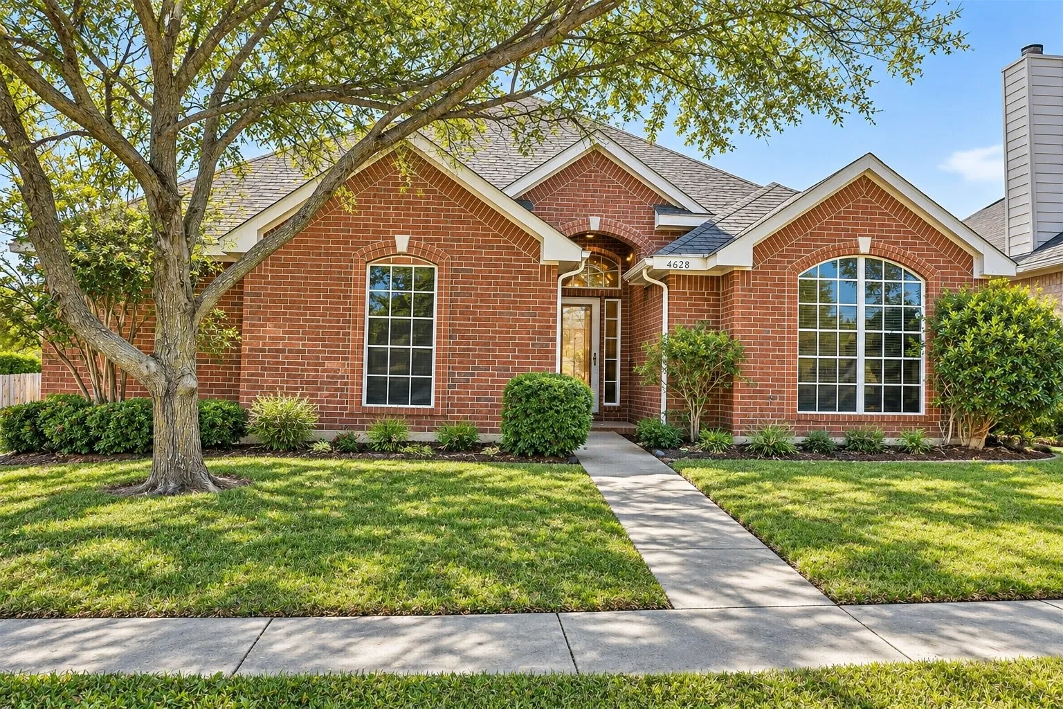 Single Family Residence For Rent