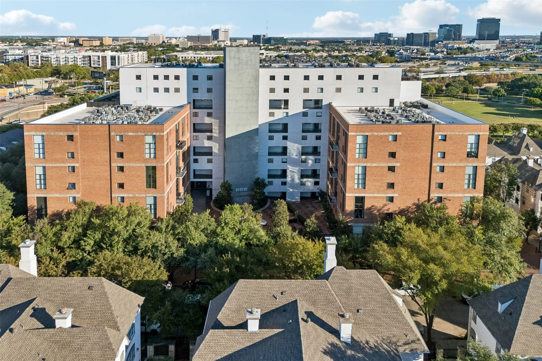 3110 Thomas Ave #537 - www.3110Thomas537.com