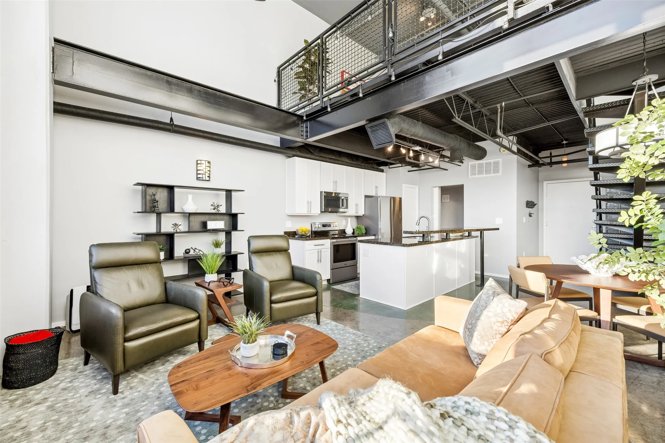 Condominium For Sale in Dallas County , 3110 Thomas Avenue 537, Dallas, Texas 75204, 1 Bedroom, 2 Bathroom, 1 Garage spaces, 914 Sqft, built in 1998, mls#21405250, Real Estate Agent in Dallas, Homes For Sale in Dallas county, Homes For Sale in Dallas, Realtor in Dallas Texas, Real Estate Brokerage Independent Realty Texas, Luminita Cordes Realtor