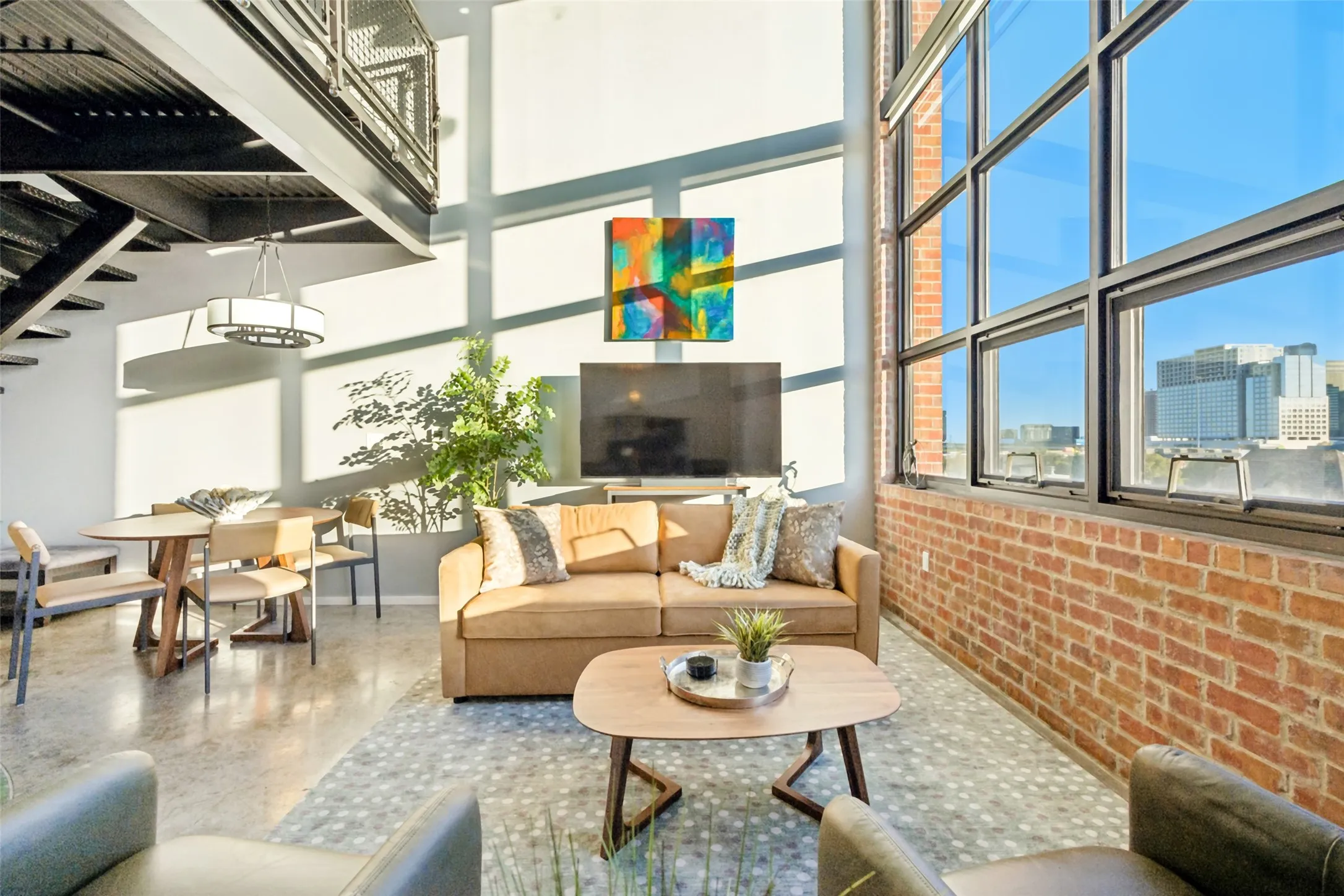 Condominium For Sale in Dallas County , 3110 Thomas Avenue 537, Dallas, Texas 75204, 1 Bedroom, 2 Bathroom, 1 Garage spaces, 914 Sqft, built in 1998, mls#21405250, Real Estate Agent in Dallas, Homes For Sale in Dallas county, Homes For Sale in Dallas, Realtor in Dallas Texas, Real Estate Brokerage Independent Realty Texas, Luminita Cordes Realtor