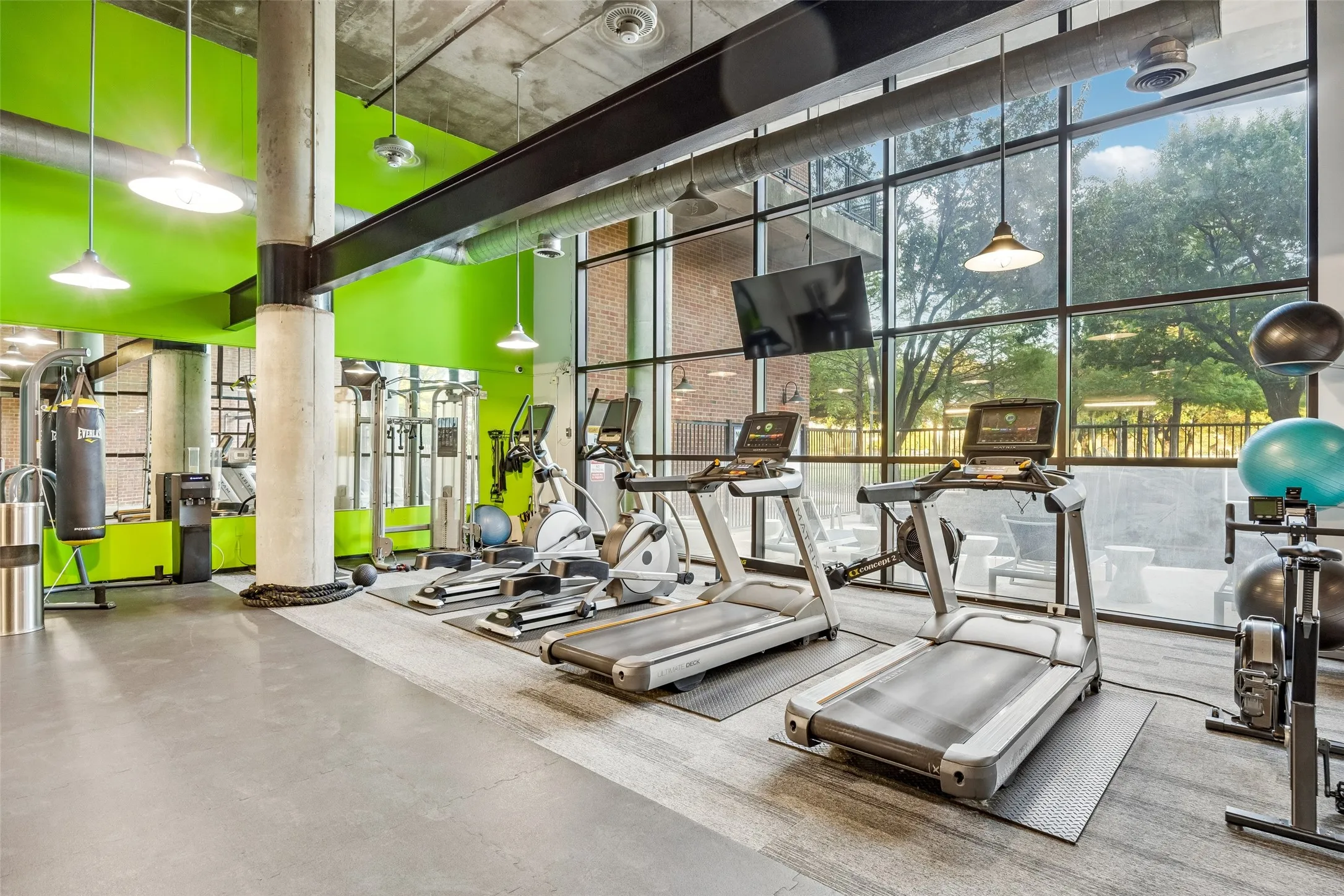 Condominium For Sale in Dallas County , 3110 Thomas Avenue 537, Dallas, Texas 75204, 1 Bedroom, 2 Bathroom, 1 Garage spaces, 914 Sqft, built in 1998, mls#21405250, Real Estate Agent in Dallas, Homes For Sale in Dallas county, Homes For Sale in Dallas, Realtor in Dallas Texas, Real Estate Brokerage Independent Realty Texas, Luminita Cordes Realtor
