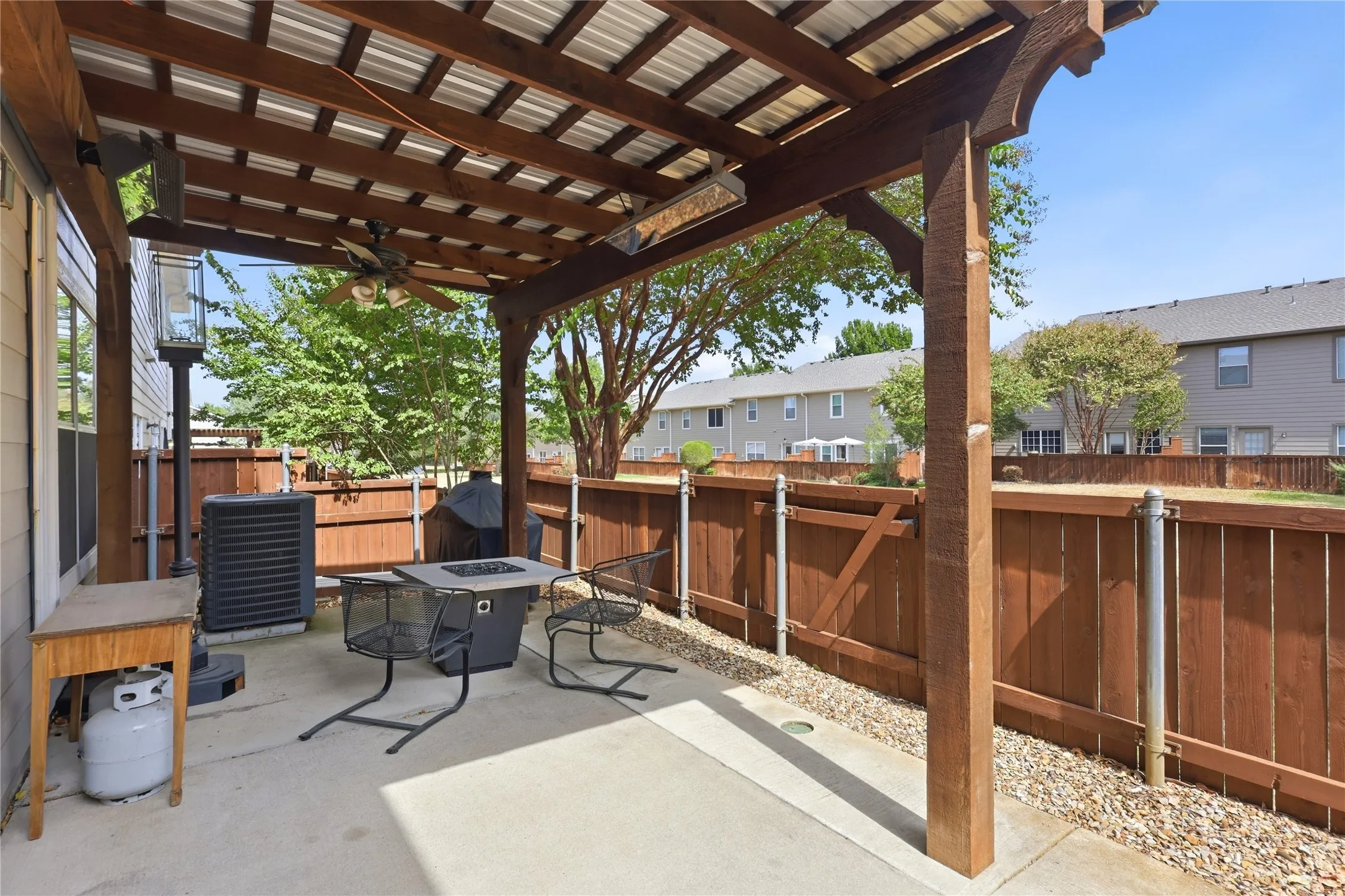 Townhouse For Sale in Collin County , 9836 Wilkins Way, Plano, Texas 75025, 2 Bedroom, 2 Bathroom, 2 Garage spaces, 1,330 Sqft, built in 2003, mls#21406012, Real Estate Agent in Plano, Homes For Sale in Collin county, Homes For Sale in Plano, Realtor in Plano Texas, Real Estate Brokerage Independent Realty Texas, Luminita Cordes Realtor