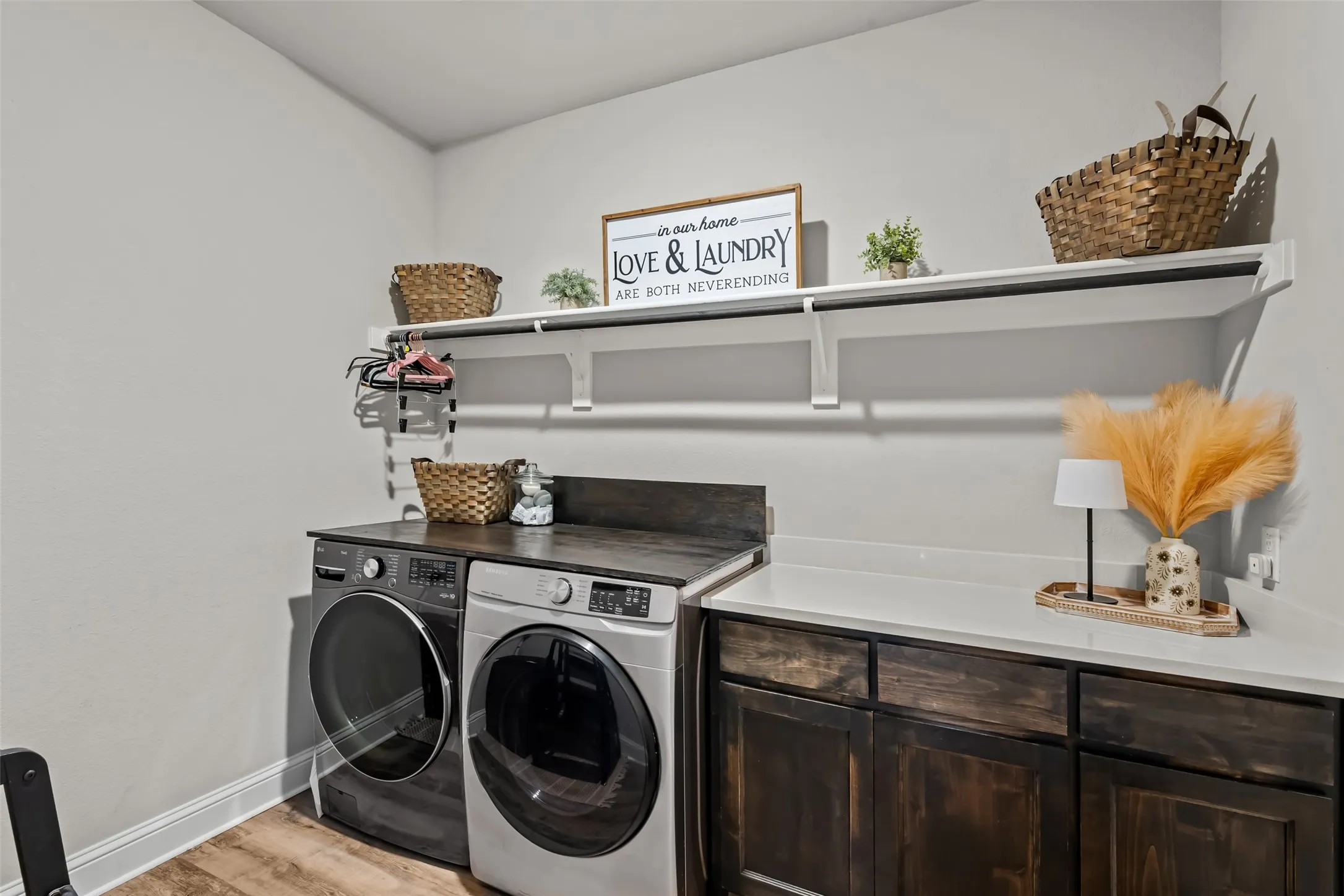 Single Family Residence For Sale in Wise County , 953 County Road 4764, Boyd, Texas 76023, 3 Bedroom, 3 Bathroom, 2 Garage spaces, 2,154 Sqft, built in 2022, mls#21406471, Real Estate Agent in Boyd, Homes For Sale in Wise county, Homes For Sale in Boyd, Realtor in Boyd Texas, Real Estate Brokerage Independent Realty Texas, Luminita Cordes Realtor