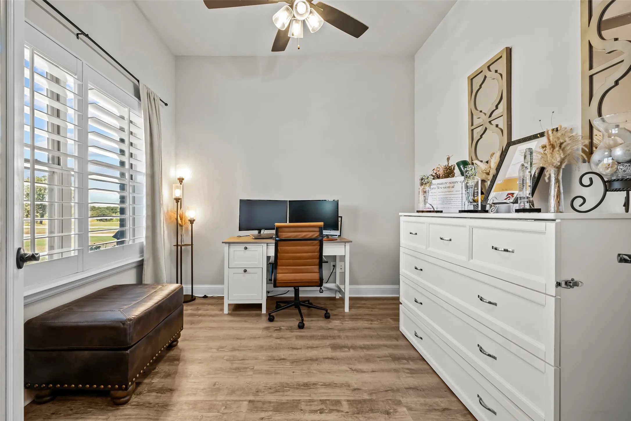 Single Family Residence For Sale in Wise County , 953 County Road 4764, Boyd, Texas 76023, 3 Bedroom, 3 Bathroom, 2 Garage spaces, 2,154 Sqft, built in 2022, mls#21406471, Real Estate Agent in Boyd, Homes For Sale in Wise county, Homes For Sale in Boyd, Realtor in Boyd Texas, Real Estate Brokerage Independent Realty Texas, Luminita Cordes Realtor
