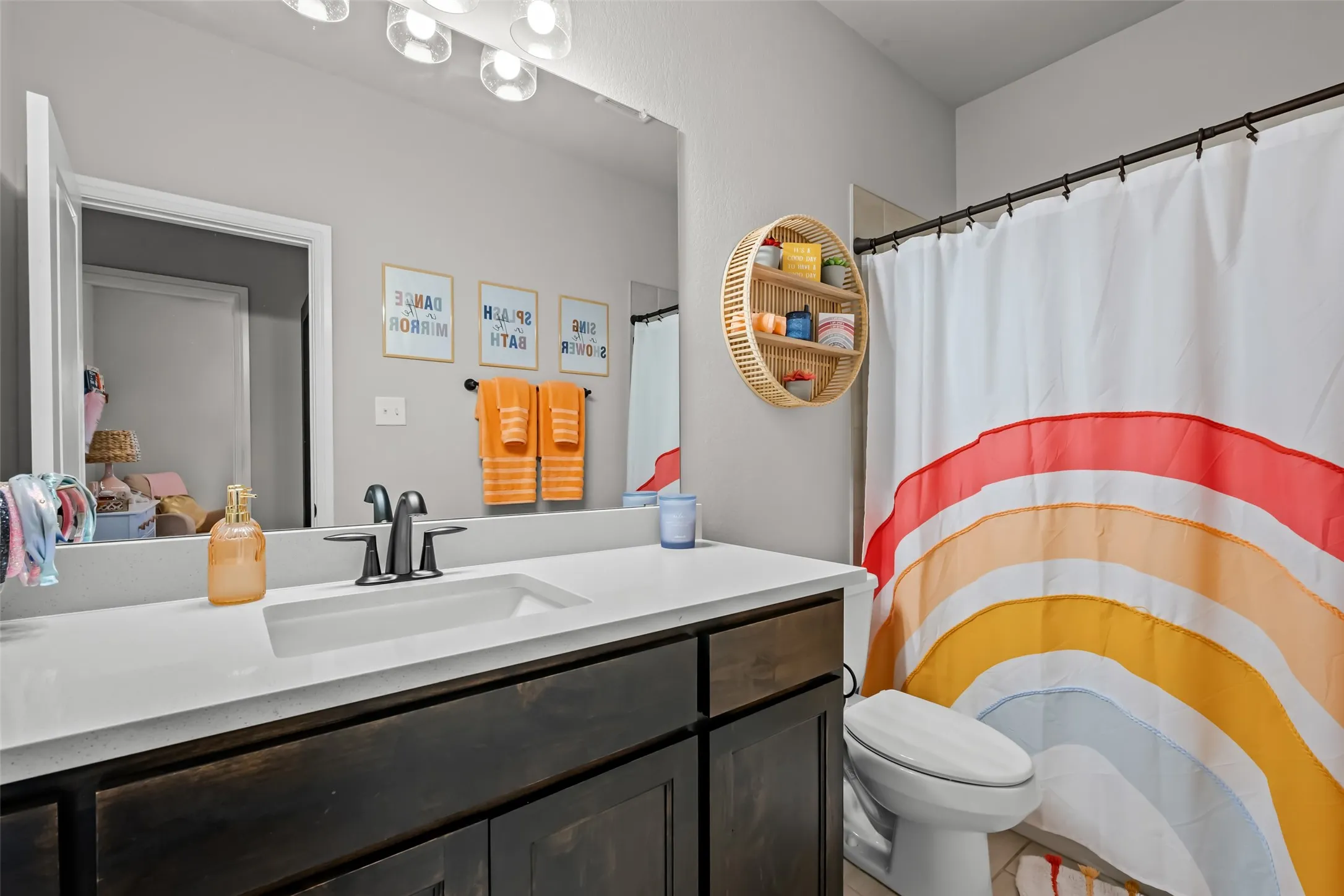 Single Family Residence For Sale in Wise County , 953 County Road 4764, Boyd, Texas 76023, 3 Bedroom, 3 Bathroom, 2 Garage spaces, 2,154 Sqft, built in 2022, mls#21406471, Real Estate Agent in Boyd, Homes For Sale in Wise county, Homes For Sale in Boyd, Realtor in Boyd Texas, Real Estate Brokerage Independent Realty Texas, Luminita Cordes Realtor