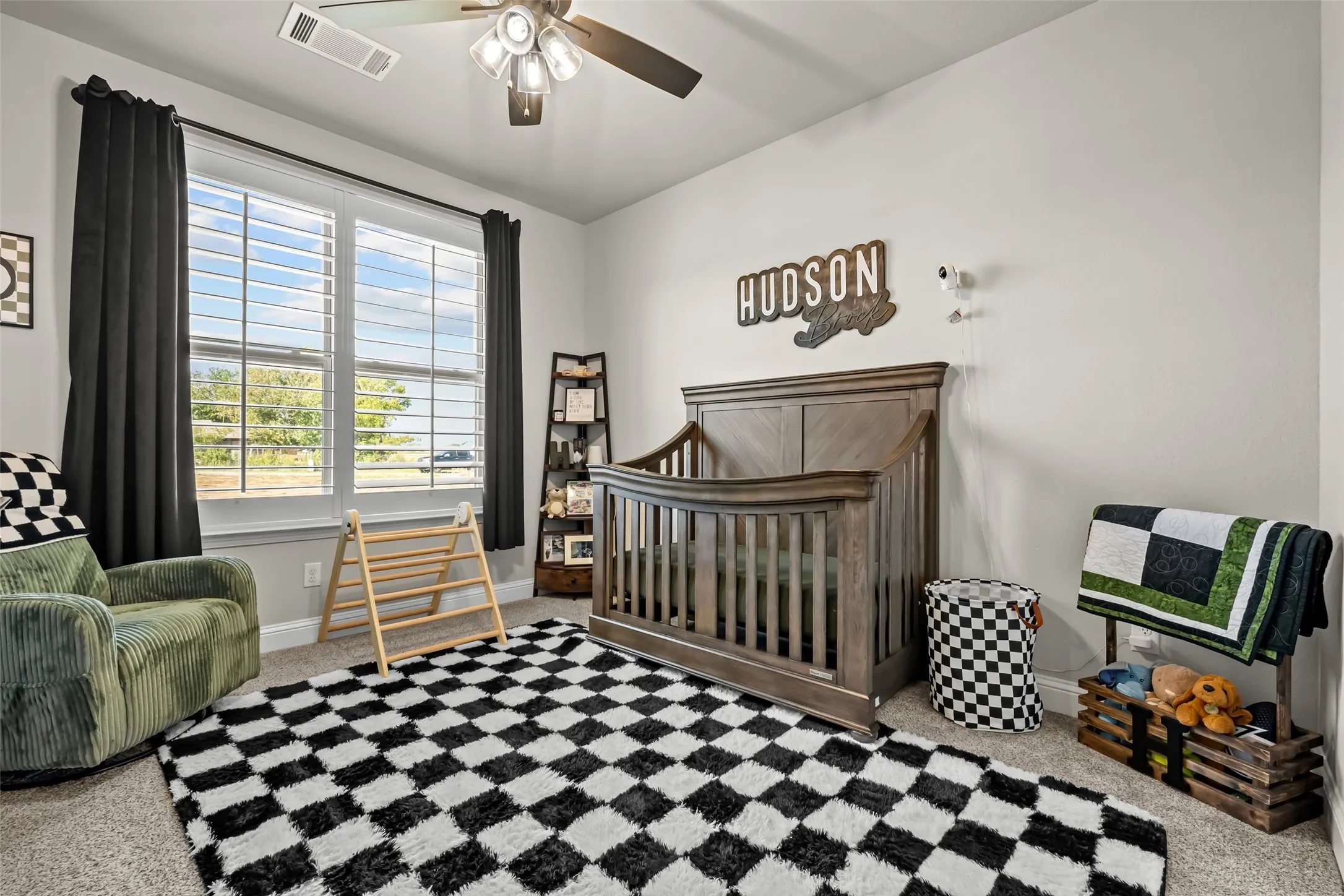 Single Family Residence For Sale in Wise County , 953 County Road 4764, Boyd, Texas 76023, 3 Bedroom, 3 Bathroom, 2 Garage spaces, 2,154 Sqft, built in 2022, mls#21406471, Real Estate Agent in Boyd, Homes For Sale in Wise county, Homes For Sale in Boyd, Realtor in Boyd Texas, Real Estate Brokerage Independent Realty Texas, Luminita Cordes Realtor