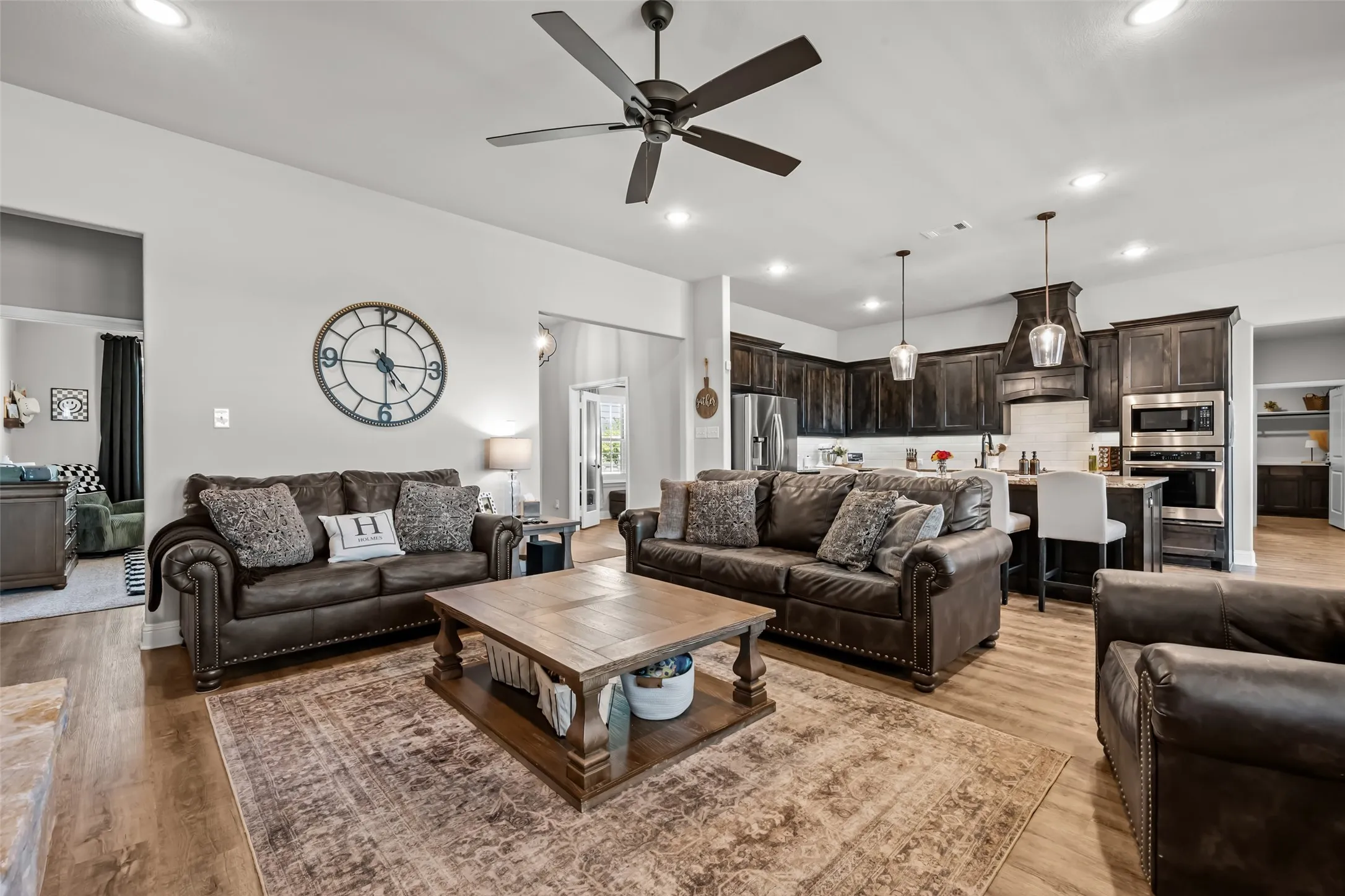 Single Family Residence For Sale in Wise County , 953 County Road 4764, Boyd, Texas 76023, 3 Bedroom, 3 Bathroom, 2 Garage spaces, 2,154 Sqft, built in 2022, mls#21406471, Real Estate Agent in Boyd, Homes For Sale in Wise county, Homes For Sale in Boyd, Realtor in Boyd Texas, Real Estate Brokerage Independent Realty Texas, Luminita Cordes Realtor