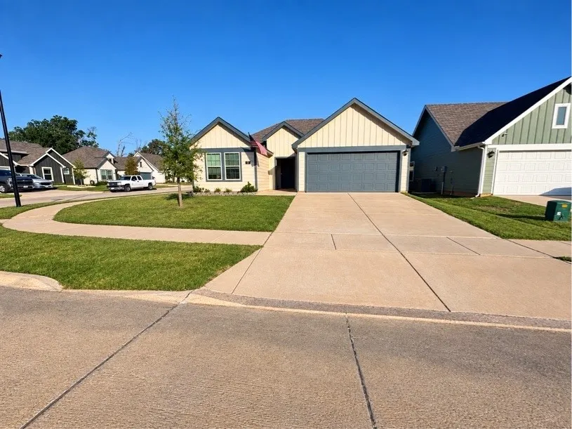 Single Family Residence For Rent in Van Zandt County , 192 Hunters Way, Canton, Texas 75103, 4 Bedroom, 2 Bathroom, 2 Garage spaces, 1,738 Sqft, built in 2023, mls#21397755, Real Estate Agent in Canton, Homes For Rent in Van Zandt county, Homes For Rent in Canton, Realtor in Canton Texas, Real Estate Brokerage Independent Realty Texas, Luminita Cordes Realtor
