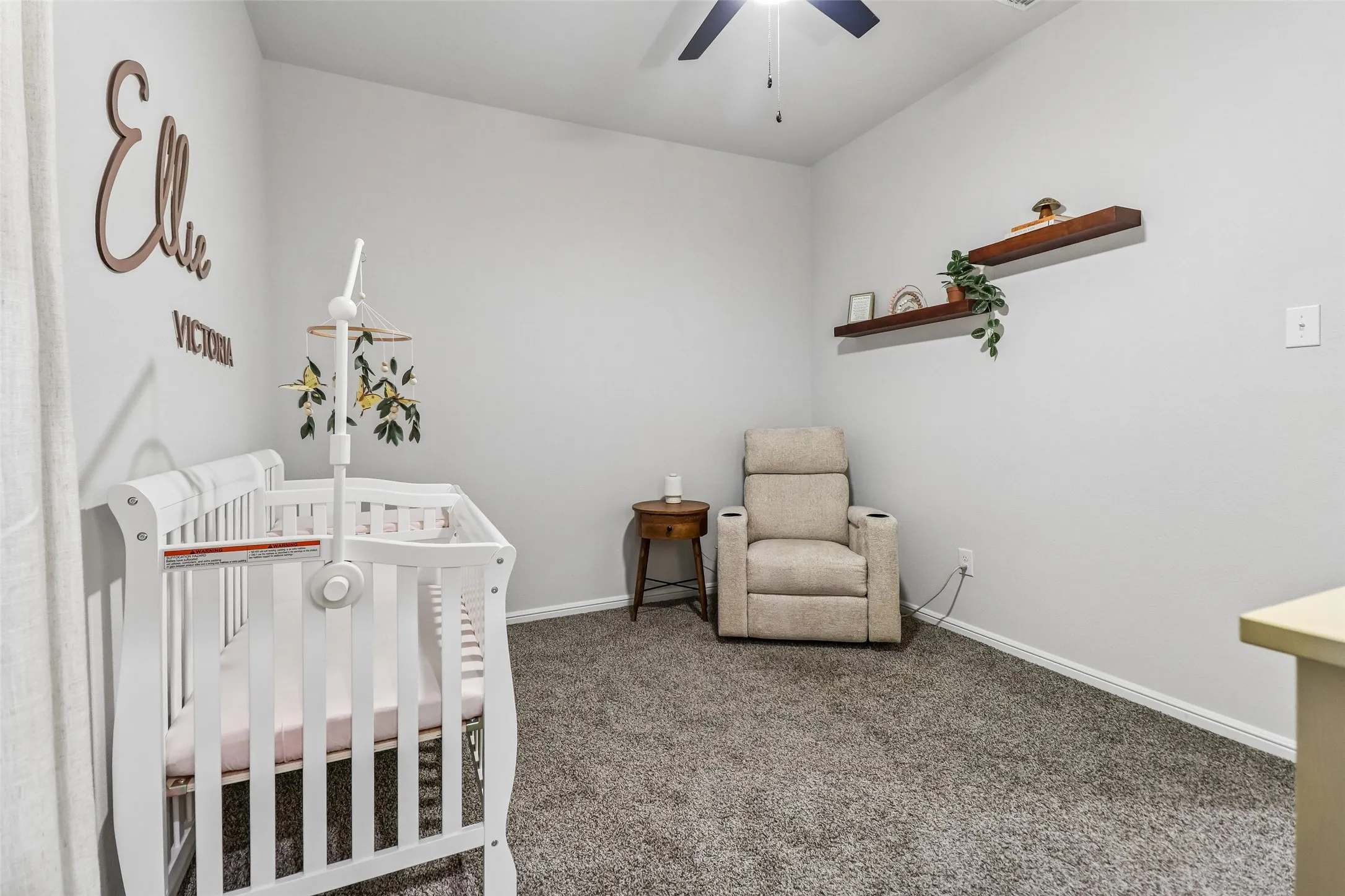 Single Family Residence For Sale in Tarrant County , 304 Crowfoot Drive, Fort Worth, Texas 76131, 3 Bedroom, 2 Bathroom, 2 Garage spaces, 1,466 Sqft, built in 2022, mls#21406147, Real Estate Agent in Fort Worth, Homes For Sale in Tarrant county, Homes For Sale in Fort Worth, Realtor in Fort Worth Texas, Real Estate Brokerage Independent Realty Texas, Luminita Cordes Realtor