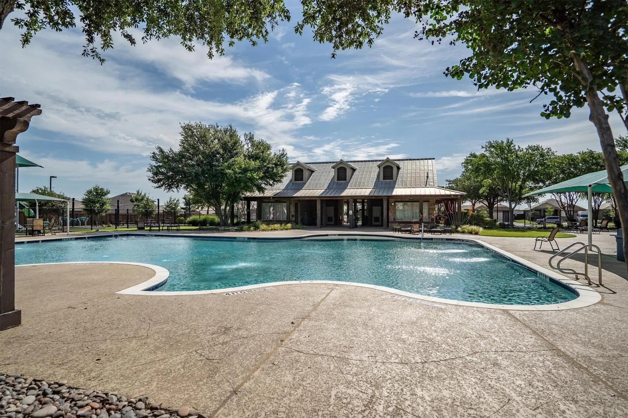Single Family Residence For Sale in Tarrant County , 304 Crowfoot Drive, Fort Worth, Texas 76131, 3 Bedroom, 2 Bathroom, 2 Garage spaces, 1,466 Sqft, built in 2022, mls#21406147, Real Estate Agent in Fort Worth, Homes For Sale in Tarrant county, Homes For Sale in Fort Worth, Realtor in Fort Worth Texas, Real Estate Brokerage Independent Realty Texas, Luminita Cordes Realtor