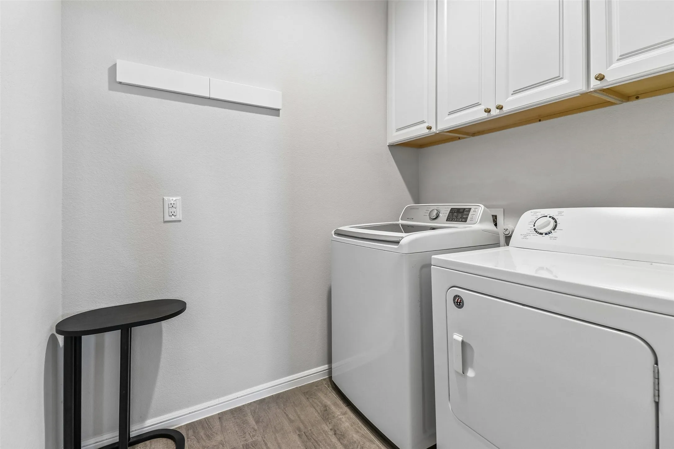 Single Family Residence For Sale in Tarrant County , 304 Crowfoot Drive, Fort Worth, Texas 76131, 3 Bedroom, 2 Bathroom, 2 Garage spaces, 1,466 Sqft, built in 2022, mls#21406147, Real Estate Agent in Fort Worth, Homes For Sale in Tarrant county, Homes For Sale in Fort Worth, Realtor in Fort Worth Texas, Real Estate Brokerage Independent Realty Texas, Luminita Cordes Realtor