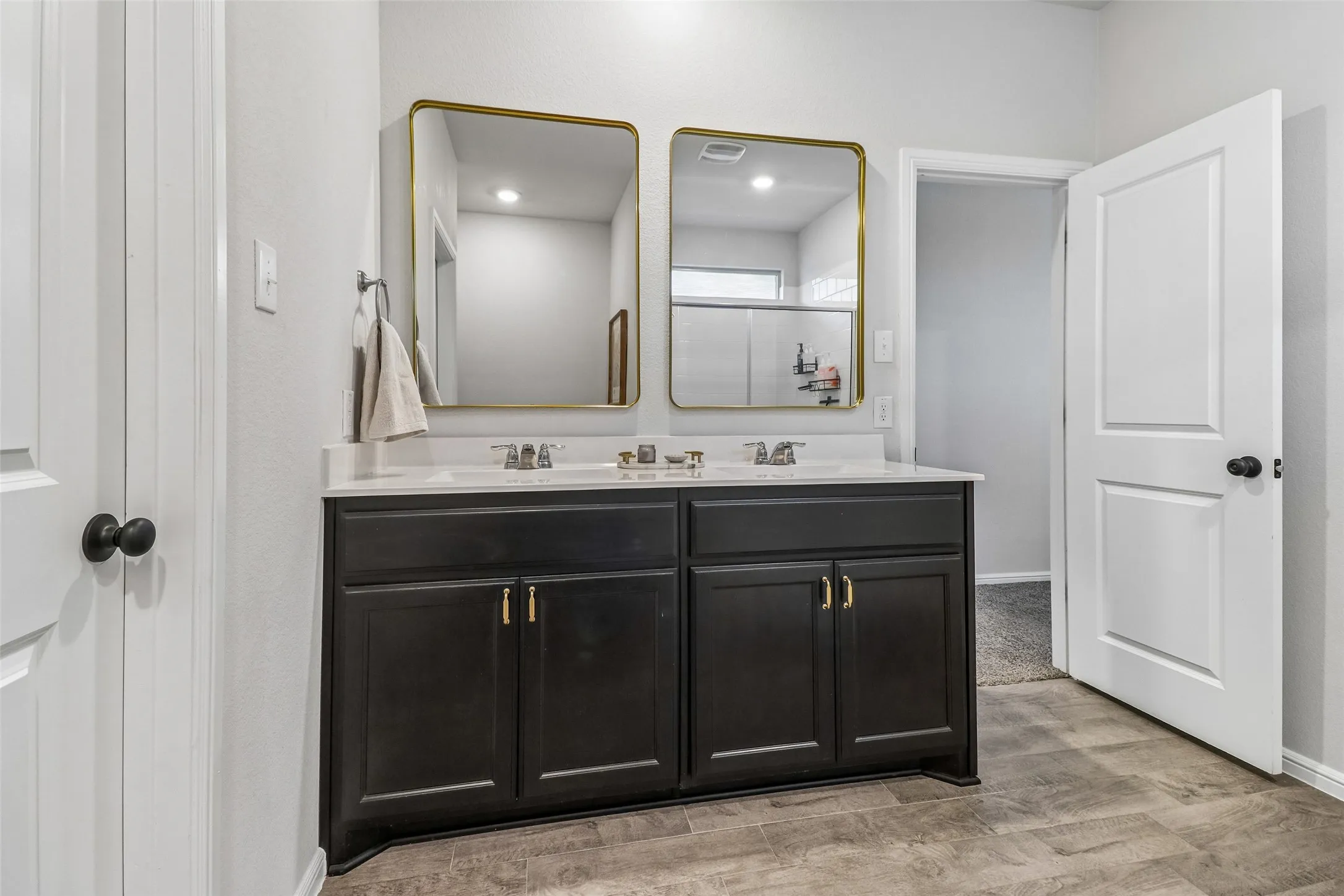 Single Family Residence For Sale in Tarrant County , 304 Crowfoot Drive, Fort Worth, Texas 76131, 3 Bedroom, 2 Bathroom, 2 Garage spaces, 1,466 Sqft, built in 2022, mls#21406147, Real Estate Agent in Fort Worth, Homes For Sale in Tarrant county, Homes For Sale in Fort Worth, Realtor in Fort Worth Texas, Real Estate Brokerage Independent Realty Texas, Luminita Cordes Realtor