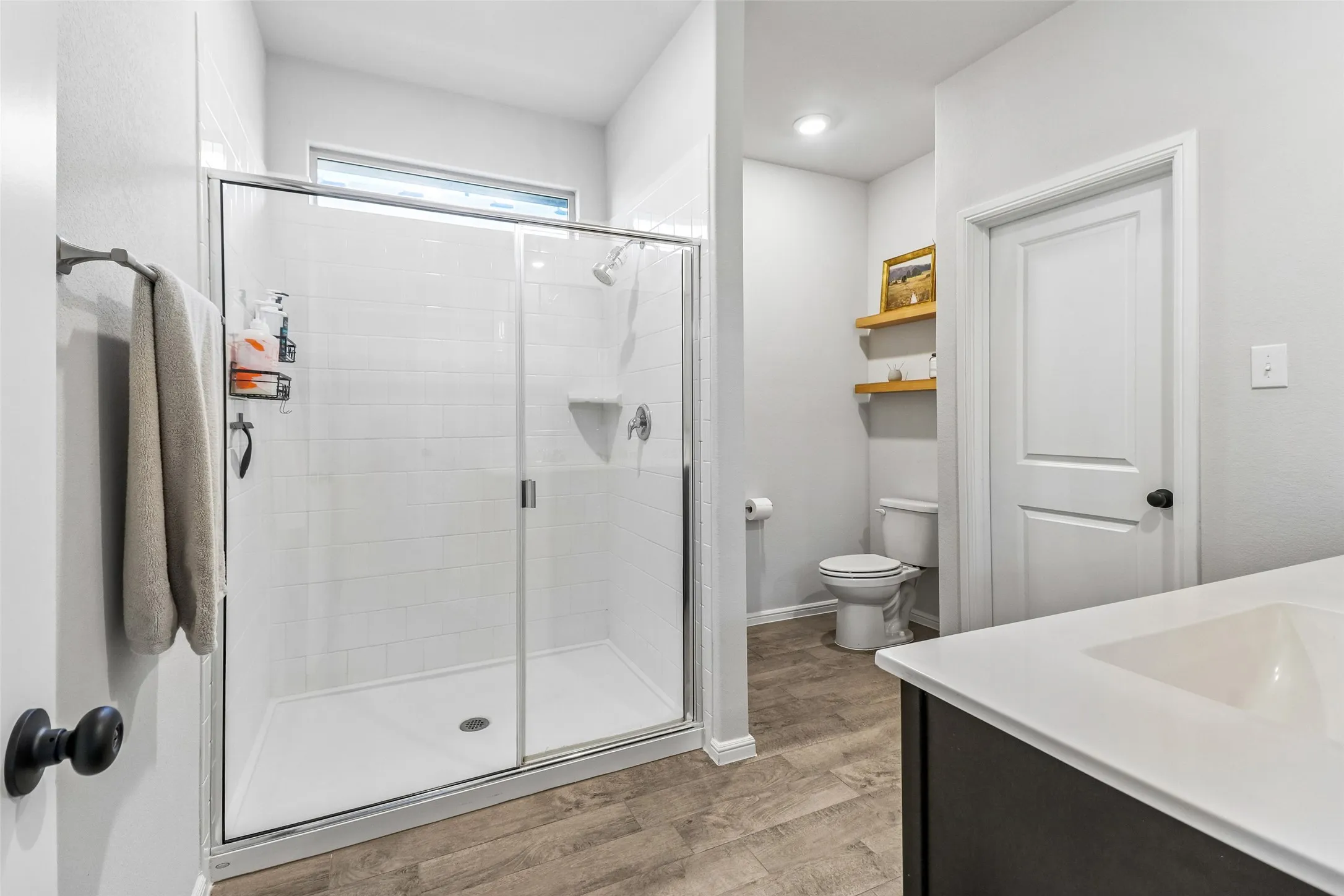 Single Family Residence For Sale in Tarrant County , 304 Crowfoot Drive, Fort Worth, Texas 76131, 3 Bedroom, 2 Bathroom, 2 Garage spaces, 1,466 Sqft, built in 2022, mls#21406147, Real Estate Agent in Fort Worth, Homes For Sale in Tarrant county, Homes For Sale in Fort Worth, Realtor in Fort Worth Texas, Real Estate Brokerage Independent Realty Texas, Luminita Cordes Realtor