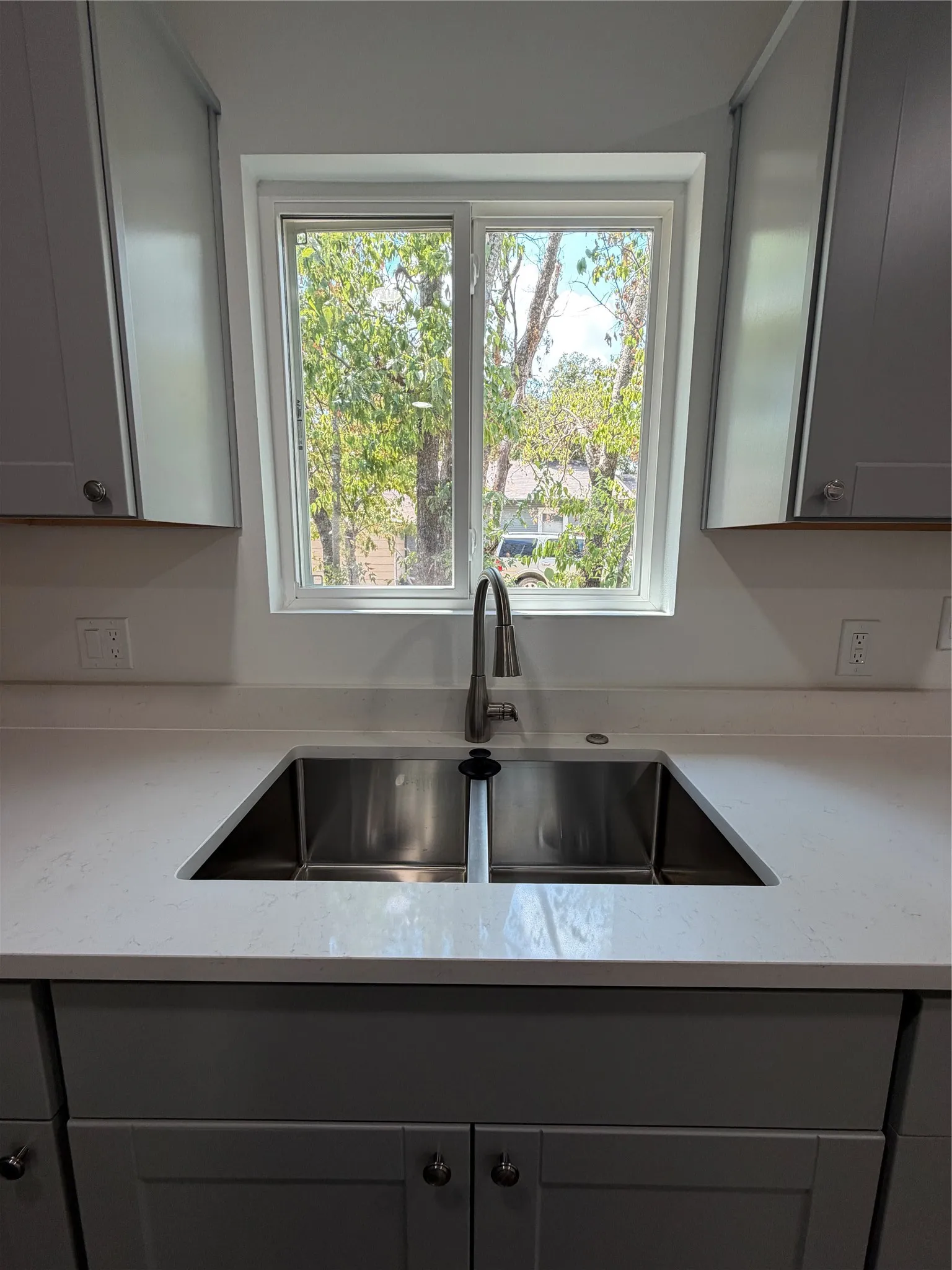 Duplex For Rent in Brown County , 1501 Vine Street, Brownwood, Texas 76801, 2 Bedroom, 1 Bathroom, Garage spaces, 980 Sqft, built in 2026, mls#21406743, Real Estate Agent in Brownwood, Homes For Rent in Brown county, Homes For Rent in Brownwood, Realtor in Brownwood Texas, Real Estate Brokerage Independent Realty Texas, Luminita Cordes Realtor