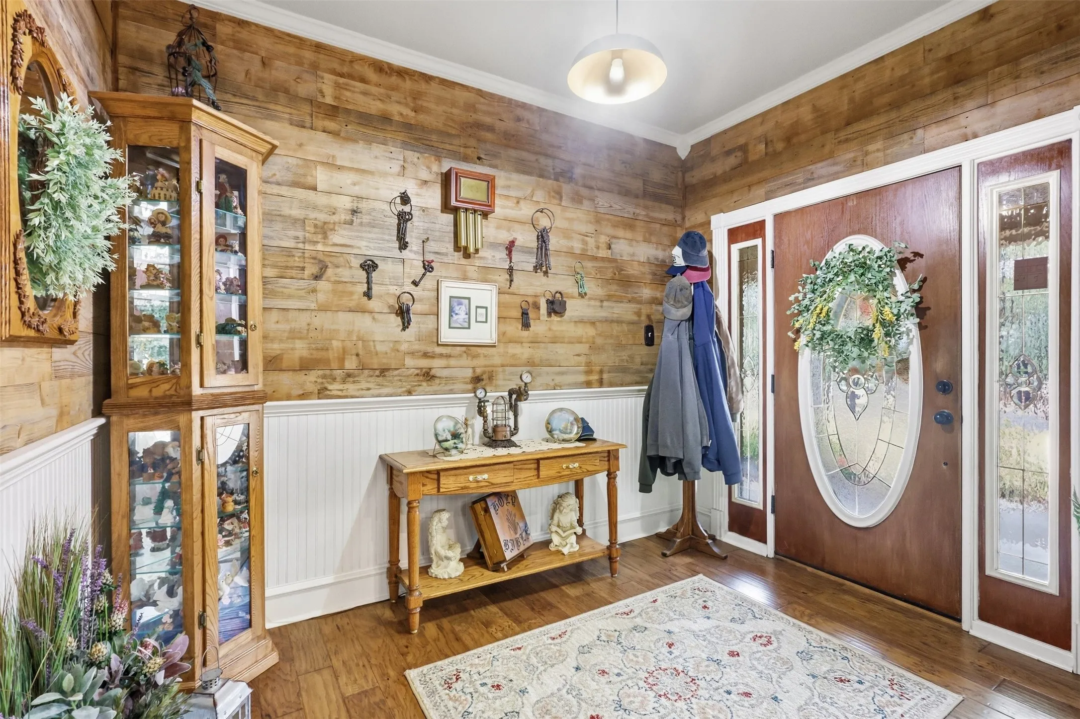 Single Family Residence For Sale in Wise County , 211 Private Road 4931, Springtown, Texas 76082, 3 Bedroom, 3 Bathroom, 2 Garage spaces, 2,307 Sqft, built in 2001, mls#21399726, Real Estate Agent in Springtown, Homes For Sale in Wise county, Homes For Sale in Springtown, Realtor in Springtown Texas, Real Estate Brokerage Independent Realty Texas, Luminita Cordes Realtor