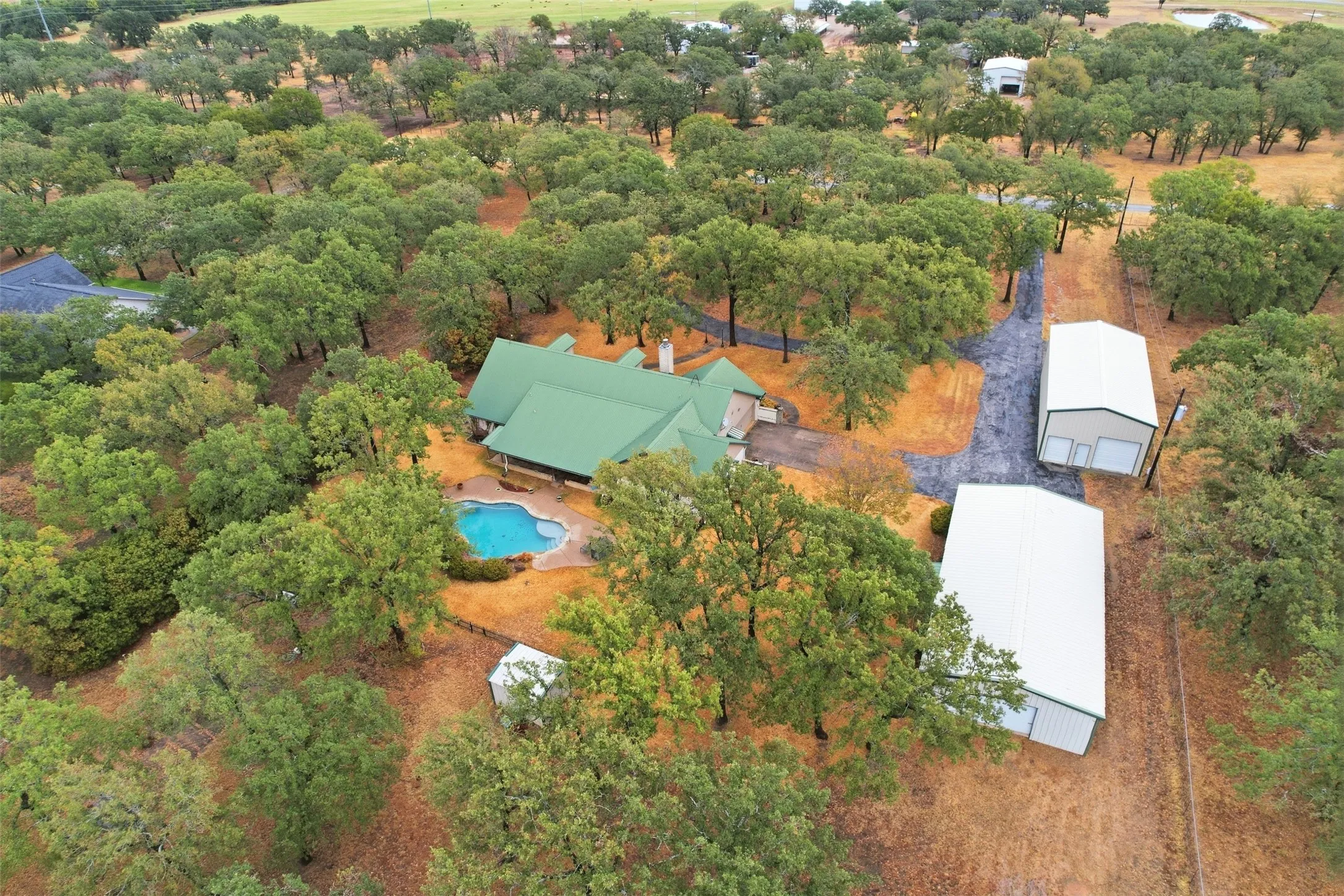 Single Family Residence For Sale in Wise County , 211 Private Road 4931, Springtown, Texas 76082, 3 Bedroom, 3 Bathroom, 2 Garage spaces, 2,307 Sqft, built in 2001, mls#21399726, Real Estate Agent in Springtown, Homes For Sale in Wise county, Homes For Sale in Springtown, Realtor in Springtown Texas, Real Estate Brokerage Independent Realty Texas, Luminita Cordes Realtor