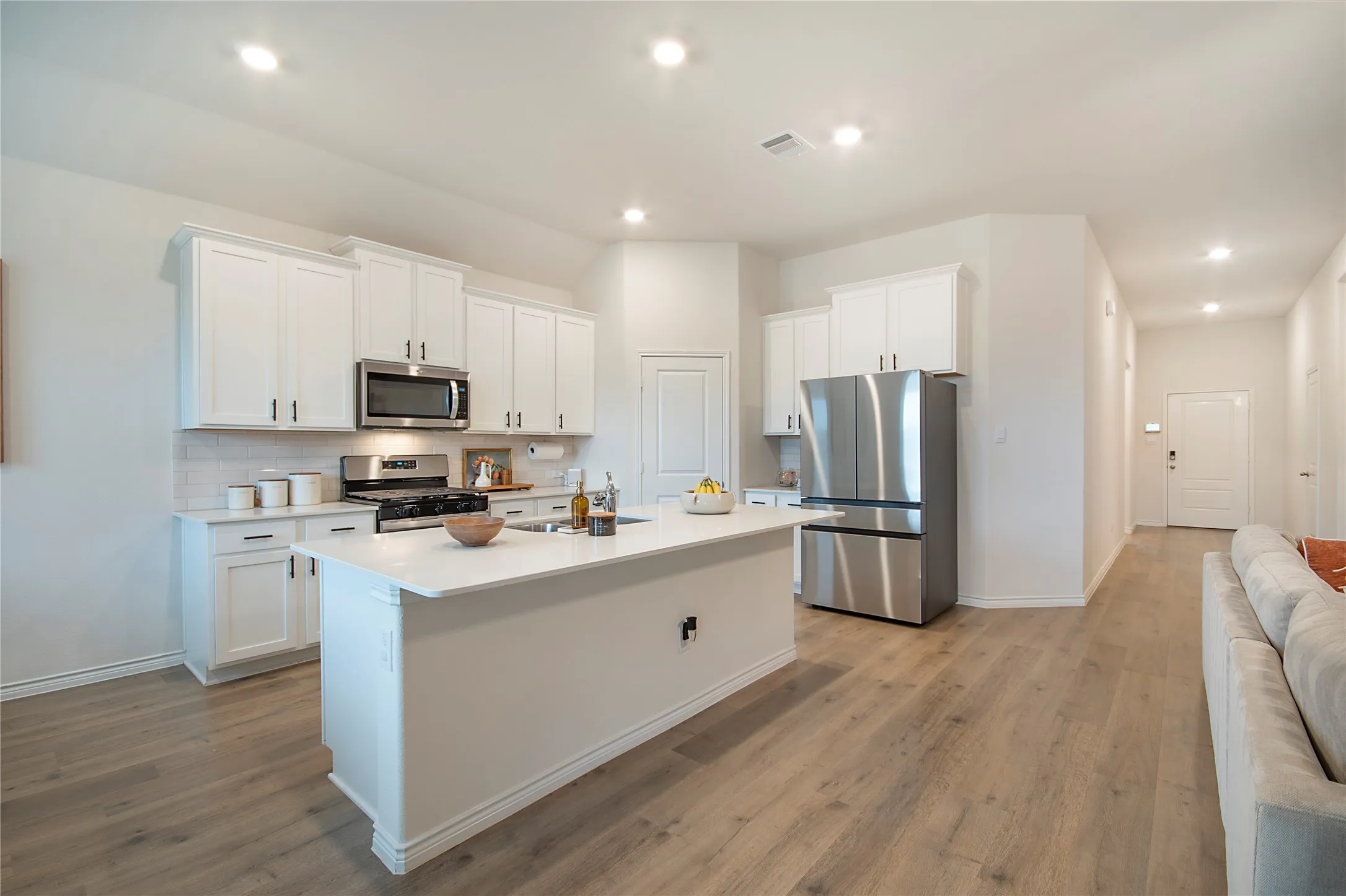 Single Family Residence For Sale in Denton County , 3102 Moccasin Lane, Aubrey, Texas 76227, 4 Bedroom, 2 Bathroom, 2 Garage spaces, 1,850 Sqft, built in 2023, mls#21406447, Real Estate Agent in Aubrey, Homes For Sale in Denton county, Homes For Sale in Aubrey, Realtor in Aubrey Texas, Real Estate Brokerage Independent Realty Texas, Luminita Cordes Realtor