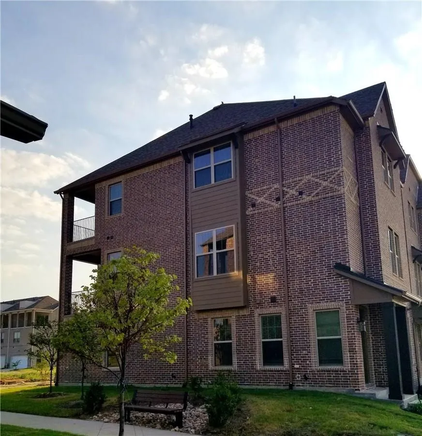 Townhouse For Rent in Collin County , 8143 Snowmass Drive, Frisco, Texas 75034, 4 Bedroom, 4 Bathroom, 2 Garage spaces, 2,394 Sqft, built in 2019, mls#21402192, Real Estate Agent in Frisco, Homes For Rent in Collin county, Homes For Rent in Frisco, Realtor in Frisco Texas, Real Estate Brokerage Independent Realty Texas, Luminita Cordes Realtor