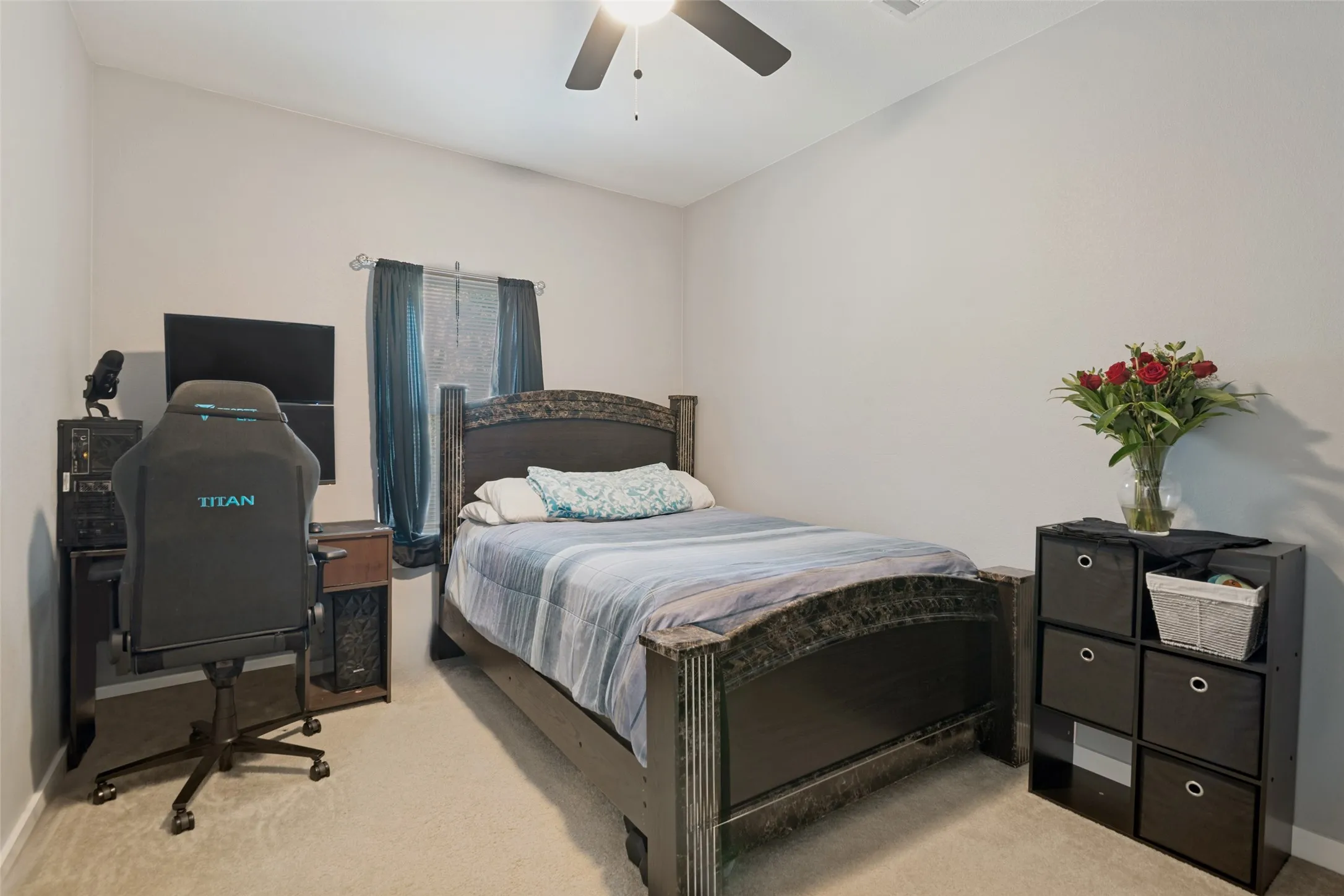 Single Family Residence For Sale in Kaufman County , 700 E Hickory Street, Kaufman, Texas 75142, 4 Bedroom, 2 Bathroom, 2 Garage spaces, 1,600 Sqft, built in 2023, mls#21406750, Real Estate Agent in Kaufman, Homes For Sale in Kaufman county, Homes For Sale in Kaufman, Realtor in Kaufman Texas, Real Estate Brokerage Independent Realty Texas, Luminita Cordes Realtor