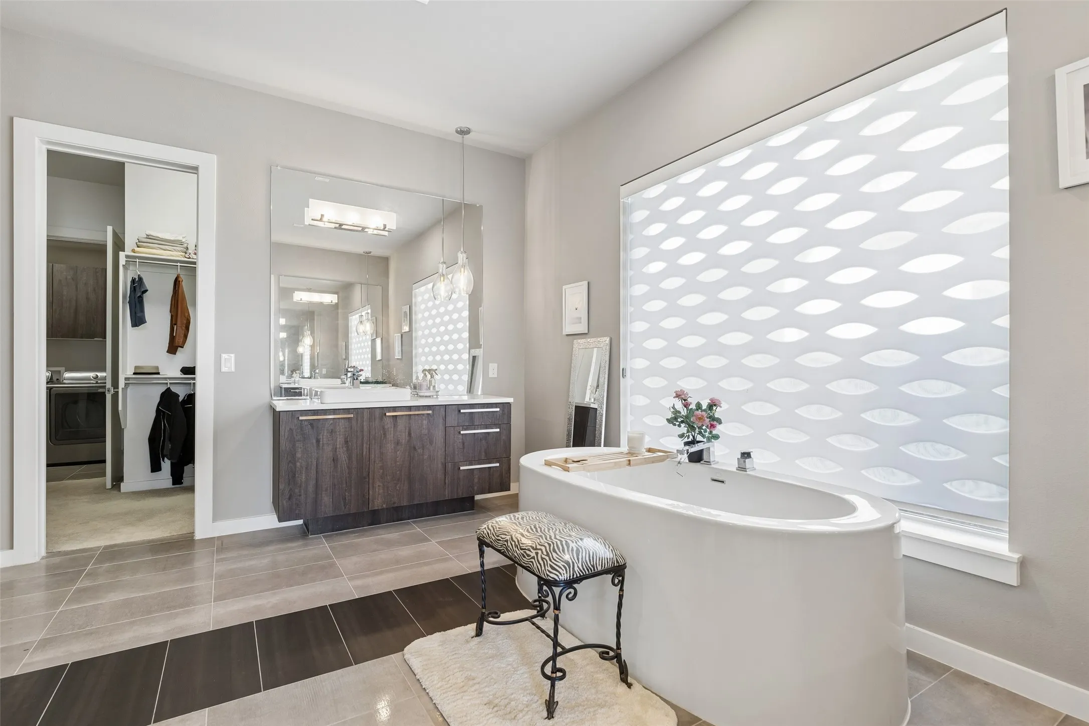 Single Family Residence For Sale in Denton County , 4151 Woodbine Lane, Prosper, Texas 75078, 4 Bedroom, 5 Bathroom, 3 Garage spaces, 4,083 Sqft, built in 2018, mls#21401458, Real Estate Agent in Prosper, Homes For Sale in Denton county, Homes For Sale in Prosper, Realtor in Prosper Texas, Real Estate Brokerage Independent Realty Texas, Luminita Cordes Realtor