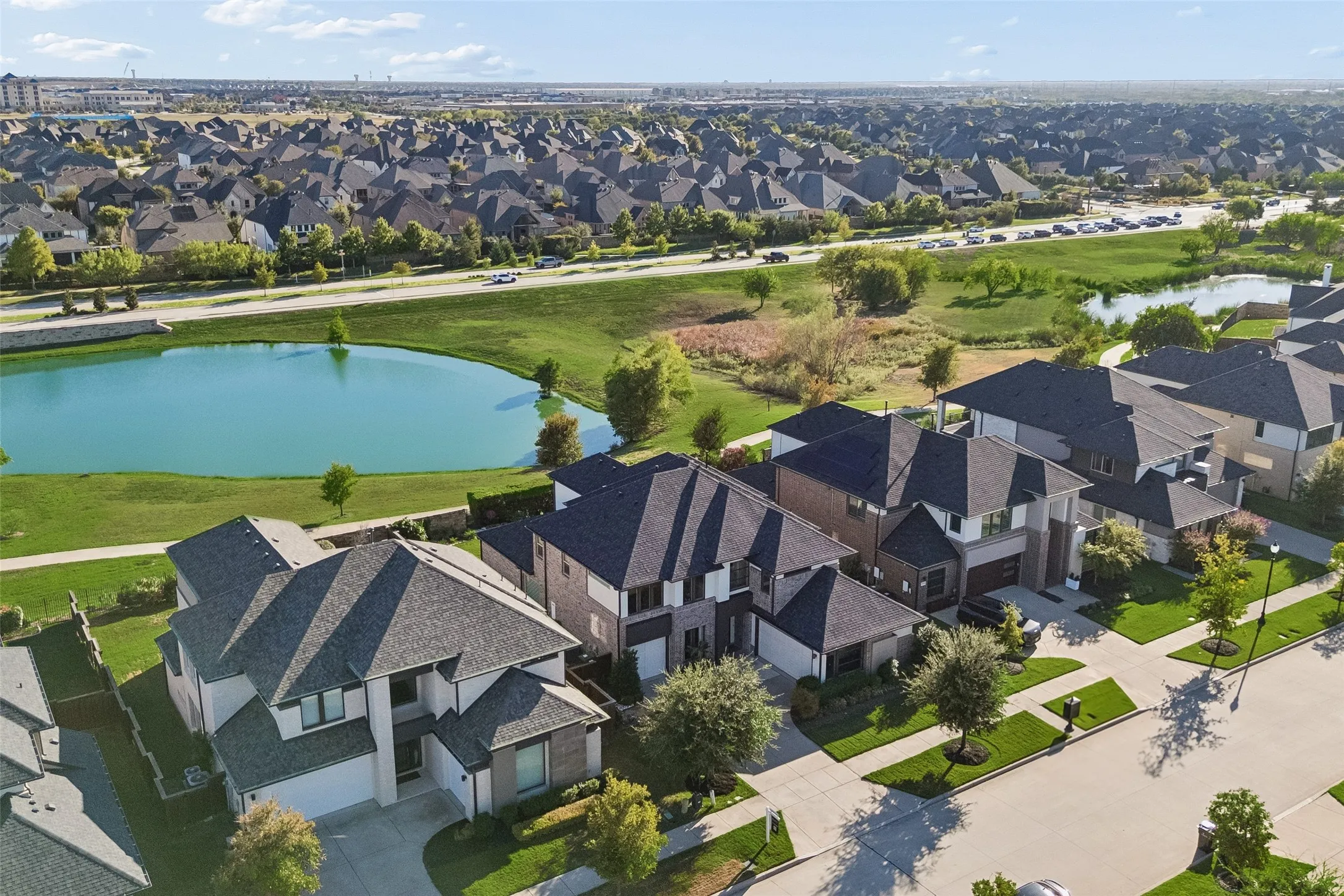 Single Family Residence For Sale in Denton County , 4151 Woodbine Lane, Prosper, Texas 75078, 4 Bedroom, 5 Bathroom, 3 Garage spaces, 4,083 Sqft, built in 2018, mls#21401458, Real Estate Agent in Prosper, Homes For Sale in Denton county, Homes For Sale in Prosper, Realtor in Prosper Texas, Real Estate Brokerage Independent Realty Texas, Luminita Cordes Realtor