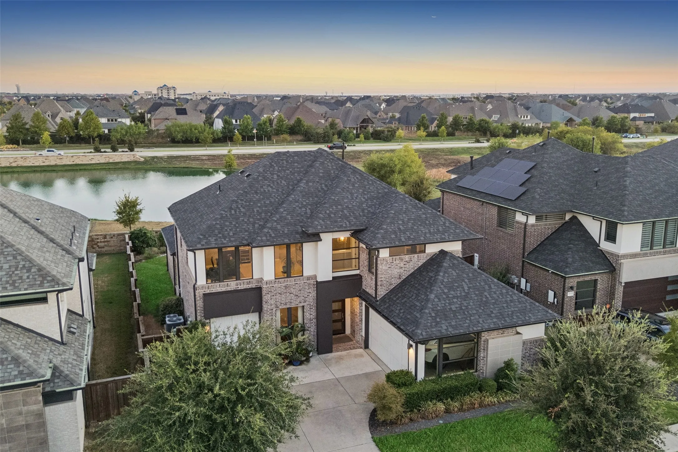 Single Family Residence For Sale in Denton County , 4151 Woodbine Lane, Prosper, Texas 75078, 4 Bedroom, 5 Bathroom, 3 Garage spaces, 4,083 Sqft, built in 2018, mls#21401458, Real Estate Agent in Prosper, Homes For Sale in Denton county, Homes For Sale in Prosper, Realtor in Prosper Texas, Real Estate Brokerage Independent Realty Texas, Luminita Cordes Realtor