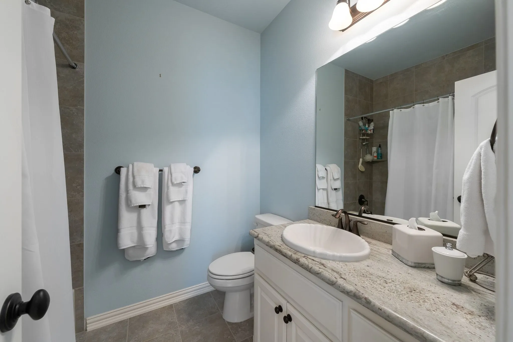 Single Family Residence For Sale in Dallas County , 5723 Waterview Drive, Irving, Texas 75039, 4 Bedroom, 5 Bathroom, 2 Garage spaces, 3,922 Sqft, built in 2012, mls#21404303, Real Estate Agent in Irving, Homes For Sale in Dallas county, Homes For Sale in Irving, Realtor in Irving Texas, Real Estate Brokerage Independent Realty Texas, Luminita Cordes Realtor