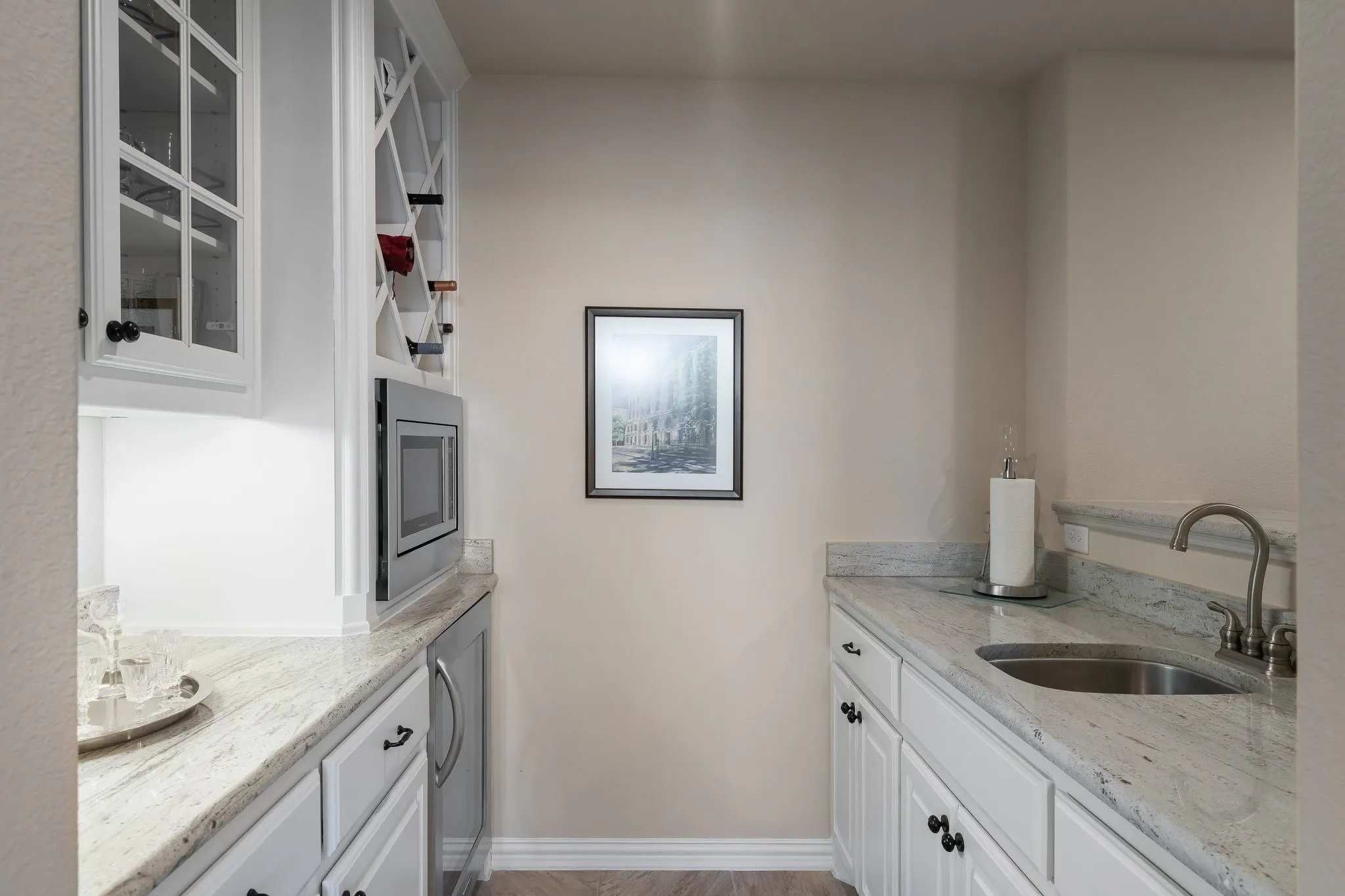 Single Family Residence For Sale in Dallas County , 5723 Waterview Drive, Irving, Texas 75039, 4 Bedroom, 5 Bathroom, 2 Garage spaces, 3,922 Sqft, built in 2012, mls#21404303, Real Estate Agent in Irving, Homes For Sale in Dallas county, Homes For Sale in Irving, Realtor in Irving Texas, Real Estate Brokerage Independent Realty Texas, Luminita Cordes Realtor