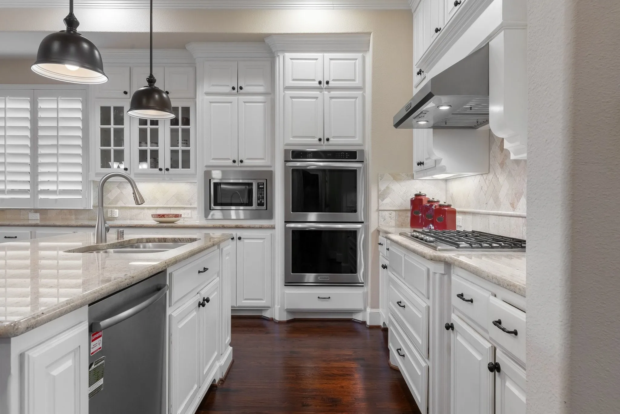 Single Family Residence For Sale in Dallas County , 5723 Waterview Drive, Irving, Texas 75039, 4 Bedroom, 5 Bathroom, 2 Garage spaces, 3,922 Sqft, built in 2012, mls#21404303, Real Estate Agent in Irving, Homes For Sale in Dallas county, Homes For Sale in Irving, Realtor in Irving Texas, Real Estate Brokerage Independent Realty Texas, Luminita Cordes Realtor