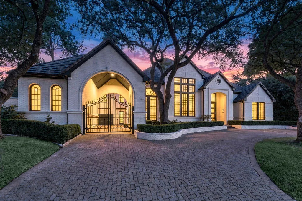Single Family Residence For Sale in Collin County , 17632 Harbord Oaks Circle, Dallas, Texas 75252, 5 Bedroom, 5 Bathroom, 3 Garage spaces, 5,635 Sqft, built in 1988, mls#21394825, Real Estate Agent in Dallas, Homes For Sale in Collin county, Homes For Sale in Dallas, Realtor in Dallas Texas, Real Estate Brokerage Independent Realty Texas, Luminita Cordes Realtor