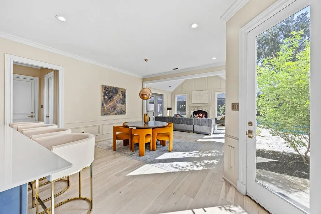 Single Family Residence For Sale in Collin County , 17632 Harbord Oaks Circle, Dallas, Texas 75252, 5 Bedroom, 5 Bathroom, 3 Garage spaces, 5,635 Sqft, built in 1988, mls#21394825, Real Estate Agent in Dallas, Homes For Sale in Collin county, Homes For Sale in Dallas, Realtor in Dallas Texas, Real Estate Brokerage Independent Realty Texas, Luminita Cordes Realtor