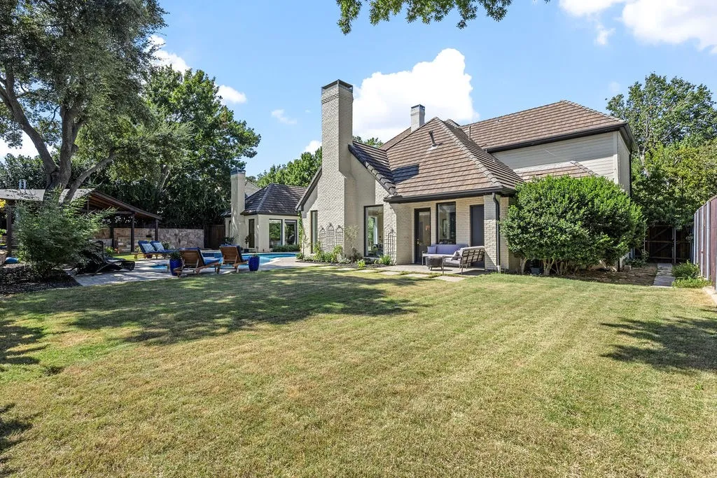 Single Family Residence For Sale in Collin County , 17632 Harbord Oaks Circle, Dallas, Texas 75252, 5 Bedroom, 5 Bathroom, 3 Garage spaces, 5,635 Sqft, built in 1988, mls#21394825, Real Estate Agent in Dallas, Homes For Sale in Collin county, Homes For Sale in Dallas, Realtor in Dallas Texas, Real Estate Brokerage Independent Realty Texas, Luminita Cordes Realtor