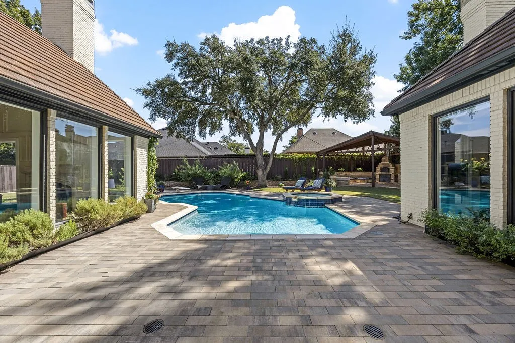 Single Family Residence For Sale in Collin County , 17632 Harbord Oaks Circle, Dallas, Texas 75252, 5 Bedroom, 5 Bathroom, 3 Garage spaces, 5,635 Sqft, built in 1988, mls#21394825, Real Estate Agent in Dallas, Homes For Sale in Collin county, Homes For Sale in Dallas, Realtor in Dallas Texas, Real Estate Brokerage Independent Realty Texas, Luminita Cordes Realtor
