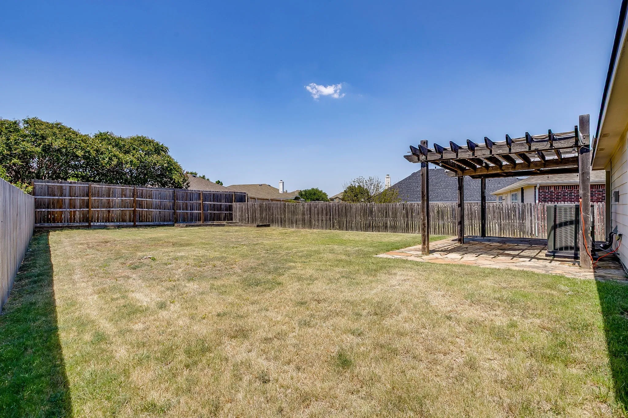 Single Family Residence For Rent in Tarrant County , 6220 Granite Creek Drive, Fort Worth, Texas 76179, 4 Bedroom, 2 Bathroom, 2 Garage spaces, 2,096 Sqft, built in 2008, mls#21406752, Real Estate Agent in Fort Worth, Homes For Rent in Tarrant county, Homes For Rent in Fort Worth, Realtor in Fort Worth Texas, Real Estate Brokerage Independent Realty Texas, Luminita Cordes Realtor