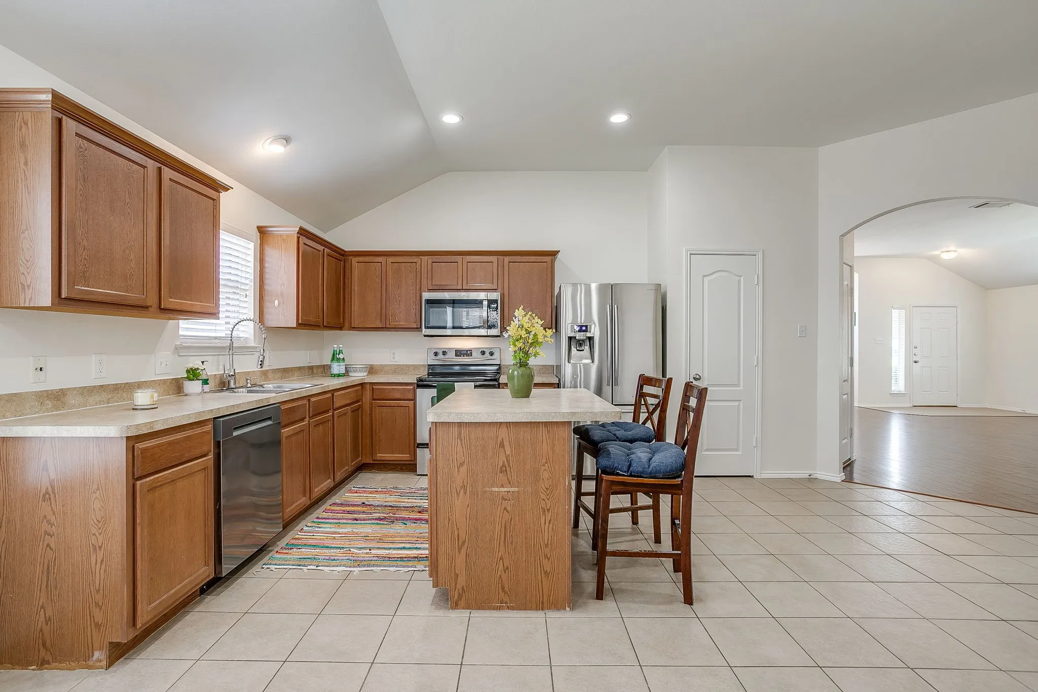 Single Family Residence For Rent in Tarrant County , 6220 Granite Creek Drive, Fort Worth, Texas 76179, 4 Bedroom, 2 Bathroom, 2 Garage spaces, 2,096 Sqft, built in 2008, mls#21406752, Real Estate Agent in Fort Worth, Homes For Rent in Tarrant county, Homes For Rent in Fort Worth, Realtor in Fort Worth Texas, Real Estate Brokerage Independent Realty Texas, Luminita Cordes Realtor