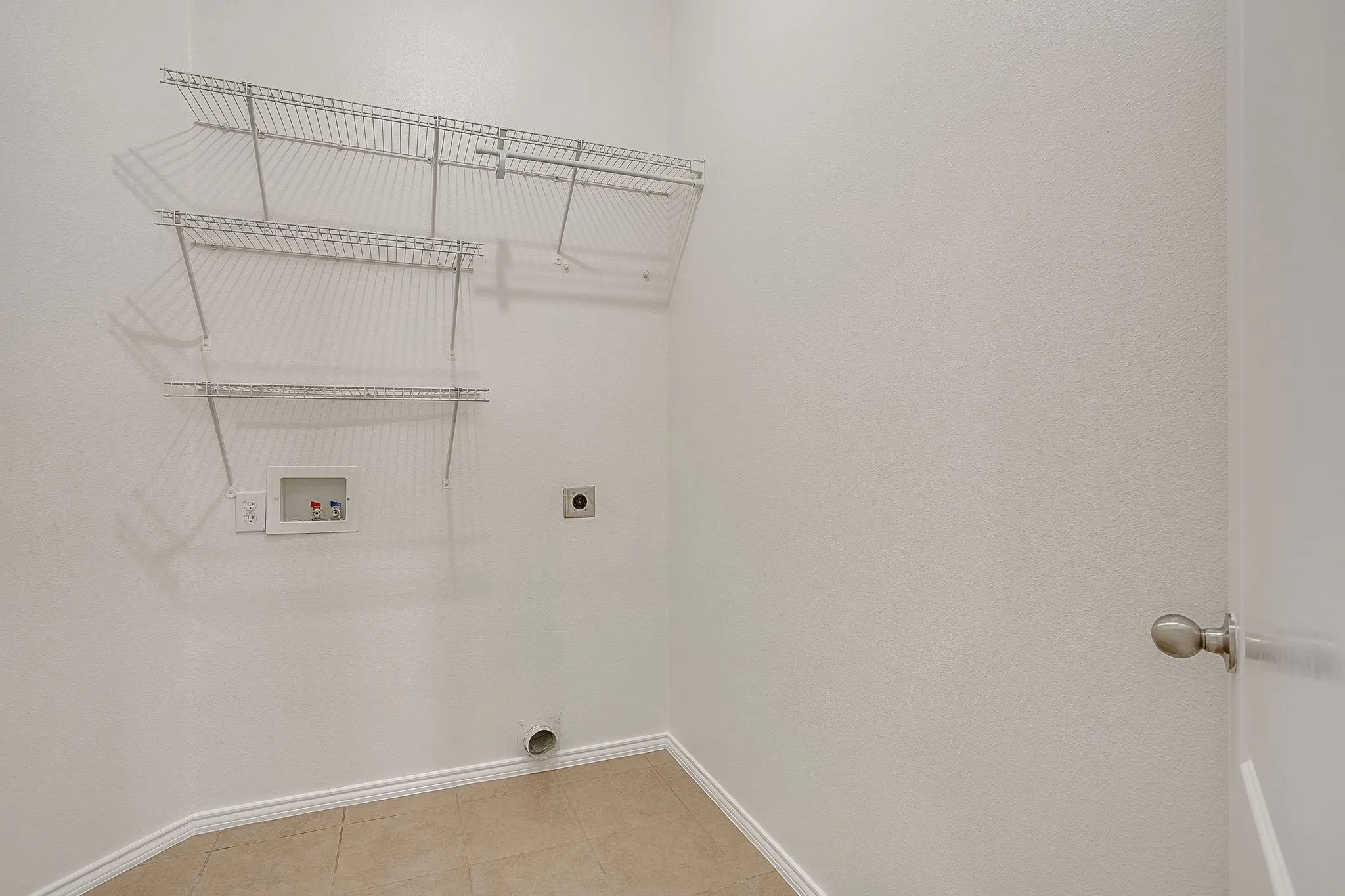 Single Family Residence For Rent in Tarrant County , 6220 Granite Creek Drive, Fort Worth, Texas 76179, 4 Bedroom, 2 Bathroom, 2 Garage spaces, 2,096 Sqft, built in 2008, mls#21406752, Real Estate Agent in Fort Worth, Homes For Rent in Tarrant county, Homes For Rent in Fort Worth, Realtor in Fort Worth Texas, Real Estate Brokerage Independent Realty Texas, Luminita Cordes Realtor