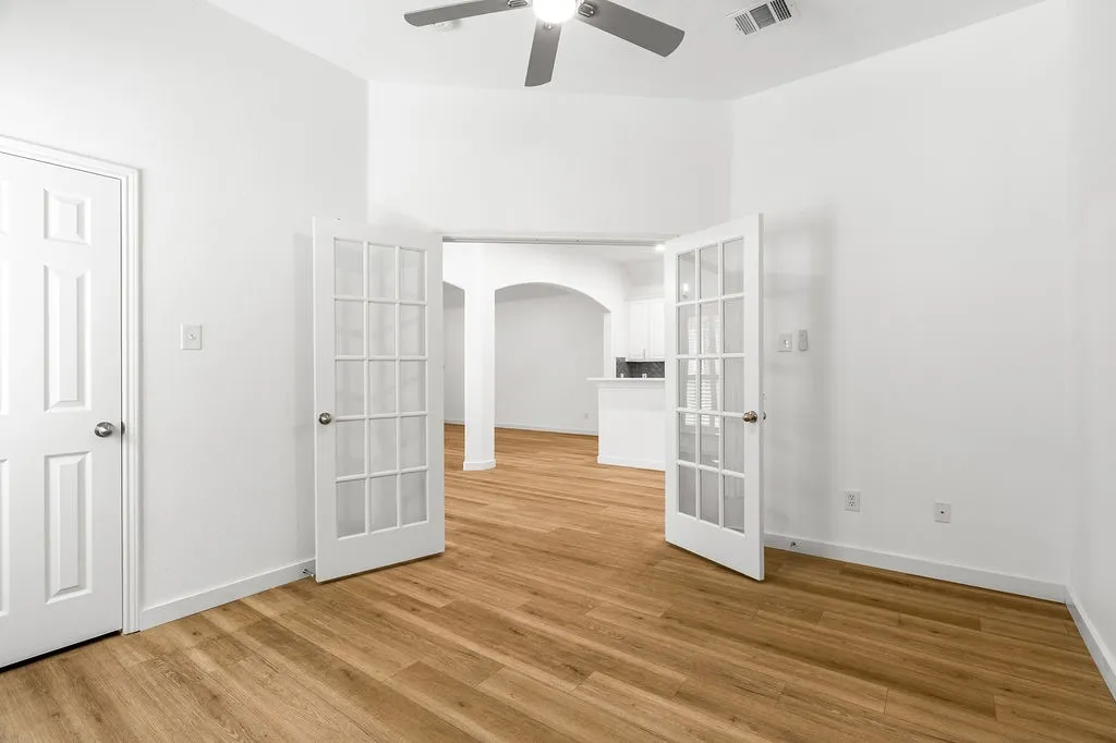 Single Family Residence For Rent in Collin County , 7577 Petersburgh Place, Frisco, Texas 75035, 3 Bedroom, 2 Bathroom, 2 Garage spaces, 1,956 Sqft, built in 2005, mls#21405766, Real Estate Agent in Frisco, Homes For Rent in Collin county, Homes For Rent in Frisco, Realtor in Frisco Texas, Real Estate Brokerage Independent Realty Texas, Luminita Cordes Realtor