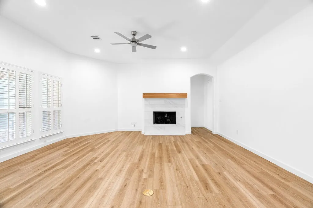 Single Family Residence For Rent in Collin County , 7577 Petersburgh Place, Frisco, Texas 75035, 3 Bedroom, 2 Bathroom, 2 Garage spaces, 1,956 Sqft, built in 2005, mls#21405766, Real Estate Agent in Frisco, Homes For Rent in Collin county, Homes For Rent in Frisco, Realtor in Frisco Texas, Real Estate Brokerage Independent Realty Texas, Luminita Cordes Realtor