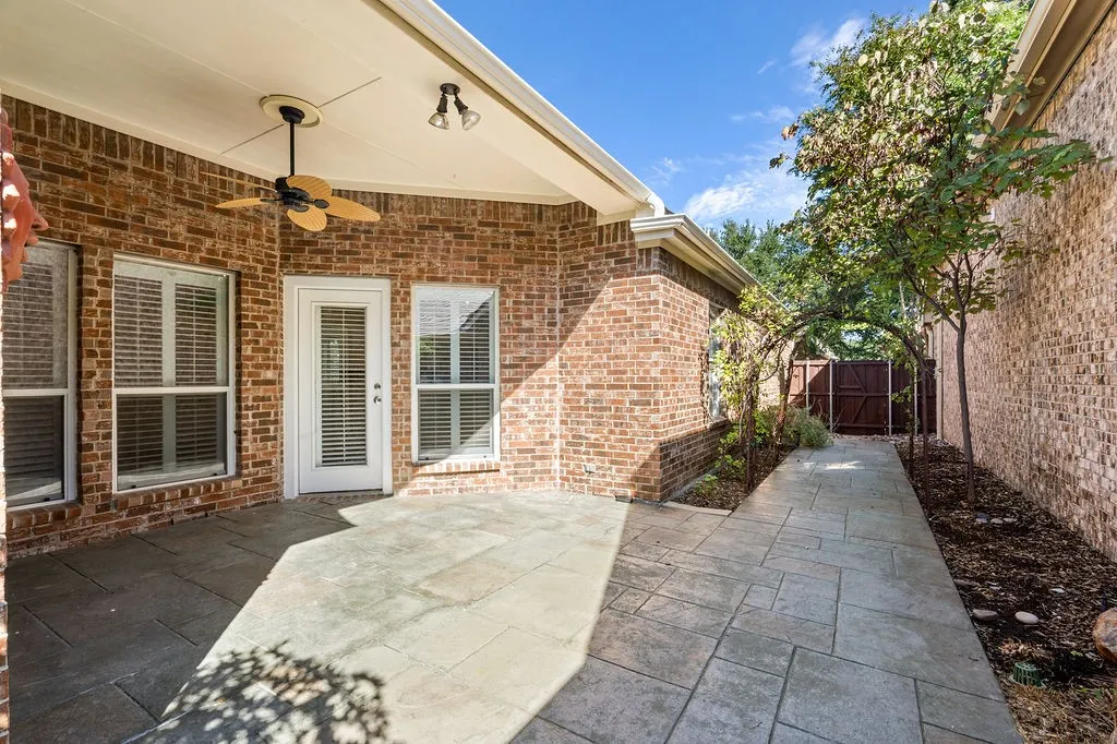 Single Family Residence For Rent in Collin County , 7577 Petersburgh Place, Frisco, Texas 75035, 3 Bedroom, 2 Bathroom, 2 Garage spaces, 1,956 Sqft, built in 2005, mls#21405766, Real Estate Agent in Frisco, Homes For Rent in Collin county, Homes For Rent in Frisco, Realtor in Frisco Texas, Real Estate Brokerage Independent Realty Texas, Luminita Cordes Realtor