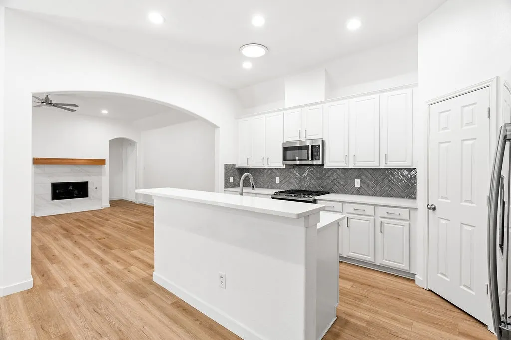 Single Family Residence For Rent in Collin County , 7577 Petersburgh Place, Frisco, Texas 75035, 3 Bedroom, 2 Bathroom, 2 Garage spaces, 1,956 Sqft, built in 2005, mls#21405766, Real Estate Agent in Frisco, Homes For Rent in Collin county, Homes For Rent in Frisco, Realtor in Frisco Texas, Real Estate Brokerage Independent Realty Texas, Luminita Cordes Realtor