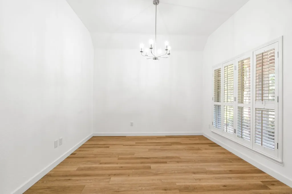 Single Family Residence For Rent in Collin County , 7577 Petersburgh Place, Frisco, Texas 75035, 3 Bedroom, 2 Bathroom, 2 Garage spaces, 1,956 Sqft, built in 2005, mls#21405766, Real Estate Agent in Frisco, Homes For Rent in Collin county, Homes For Rent in Frisco, Realtor in Frisco Texas, Real Estate Brokerage Independent Realty Texas, Luminita Cordes Realtor