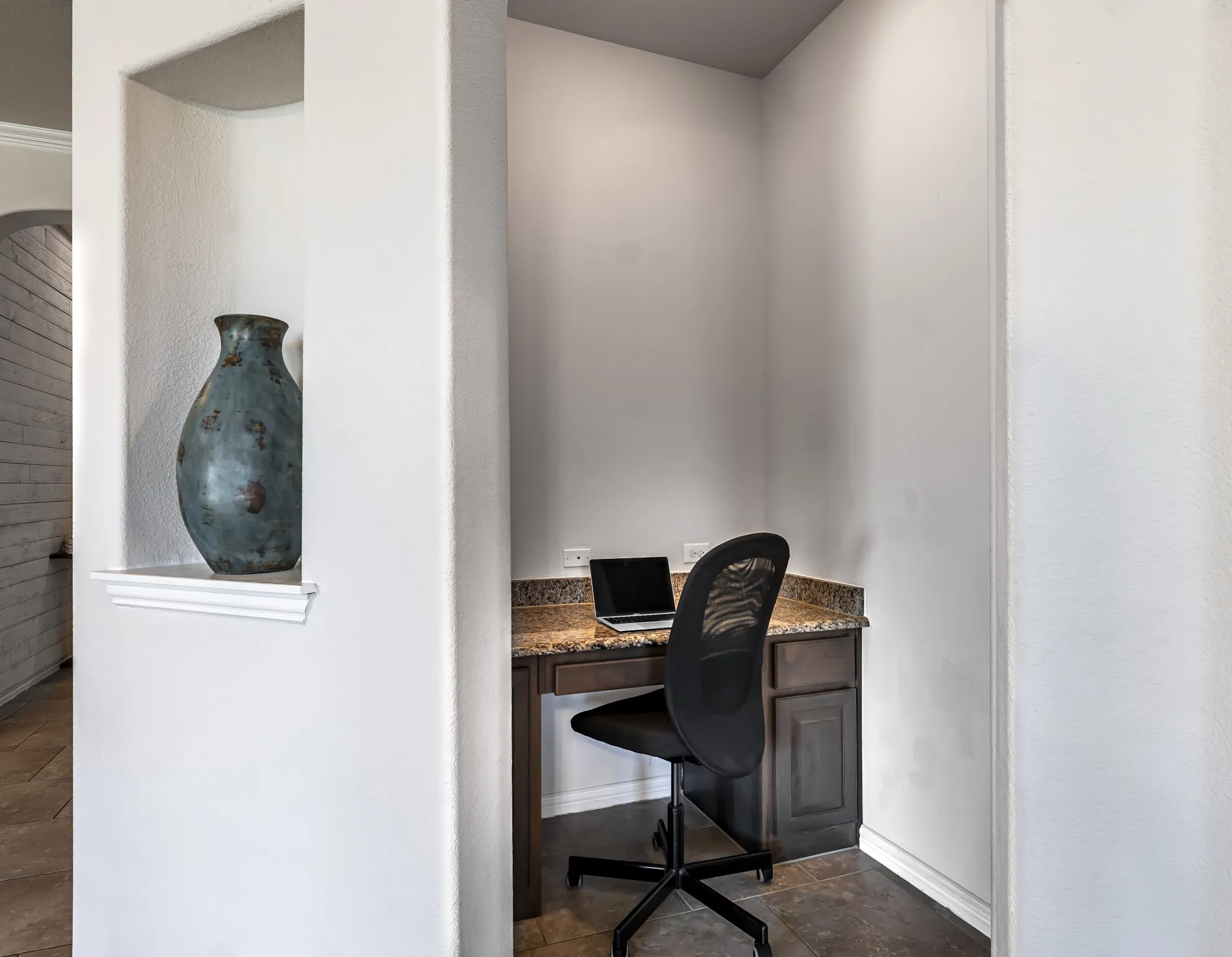 Single Family Residence For Sale in Tarrant County , 12848 Palancar Drive, Fort Worth, Texas 76244, 3 Bedroom, 2 Bathroom, 2 Garage spaces, 1,995 Sqft, built in 2016, mls#21405833, Real Estate Agent in Fort Worth, Homes For Sale in Tarrant county, Homes For Sale in Fort Worth, Realtor in Fort Worth Texas, Real Estate Brokerage Independent Realty Texas, Luminita Cordes Realtor