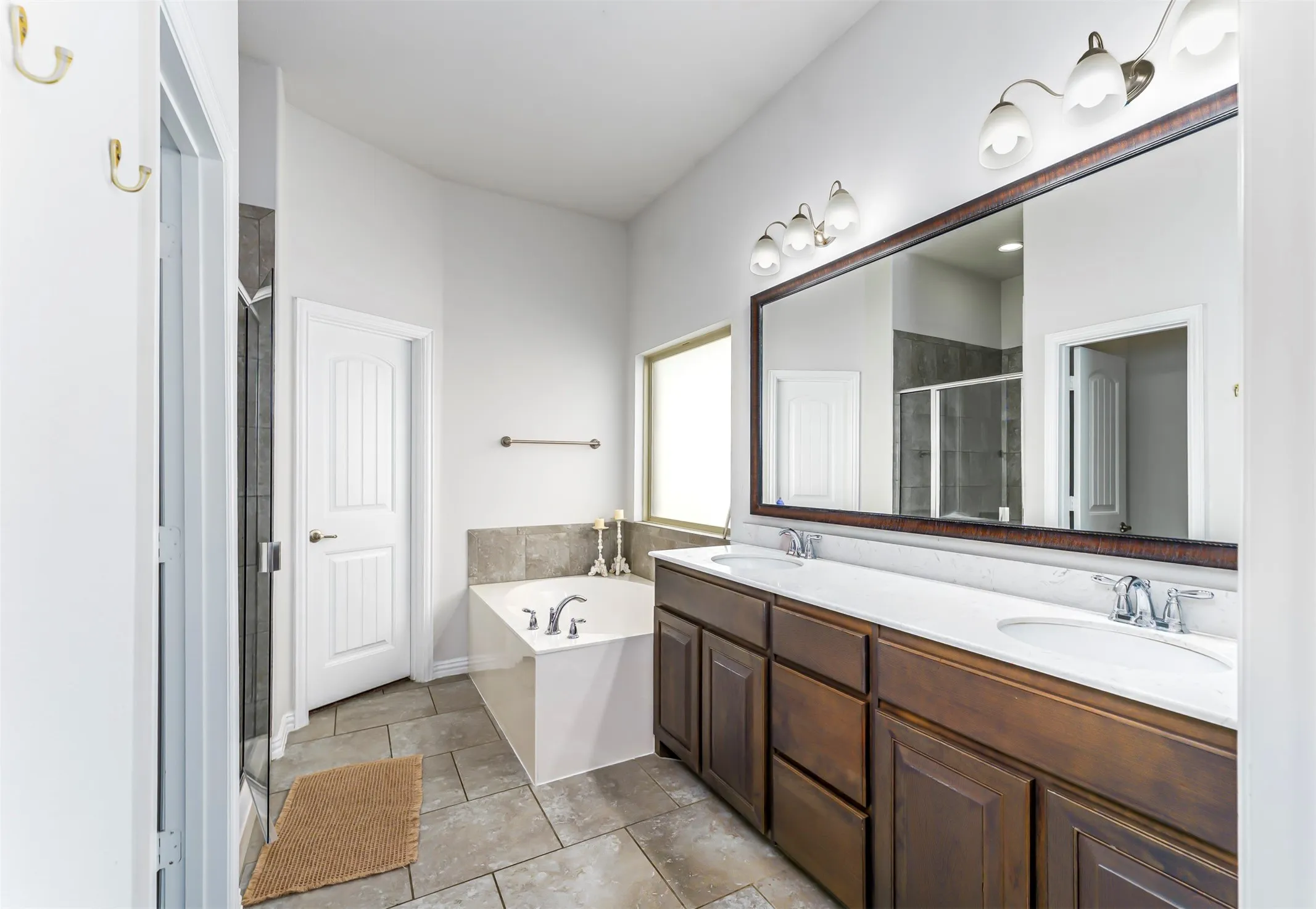 Single Family Residence For Sale in Tarrant County , 12848 Palancar Drive, Fort Worth, Texas 76244, 3 Bedroom, 2 Bathroom, 2 Garage spaces, 1,995 Sqft, built in 2016, mls#21405833, Real Estate Agent in Fort Worth, Homes For Sale in Tarrant county, Homes For Sale in Fort Worth, Realtor in Fort Worth Texas, Real Estate Brokerage Independent Realty Texas, Luminita Cordes Realtor