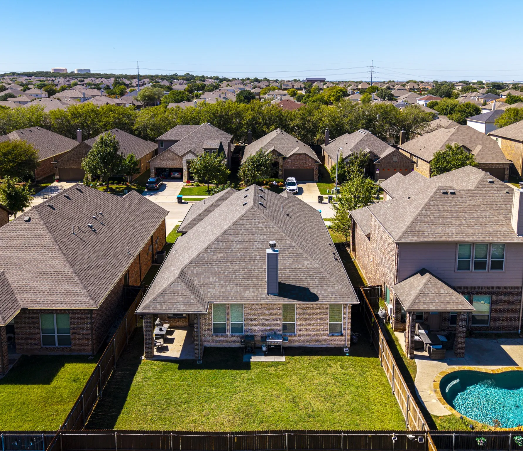 Single Family Residence For Sale in Tarrant County , 12848 Palancar Drive, Fort Worth, Texas 76244, 3 Bedroom, 2 Bathroom, 2 Garage spaces, 1,995 Sqft, built in 2016, mls#21405833, Real Estate Agent in Fort Worth, Homes For Sale in Tarrant county, Homes For Sale in Fort Worth, Realtor in Fort Worth Texas, Real Estate Brokerage Independent Realty Texas, Luminita Cordes Realtor