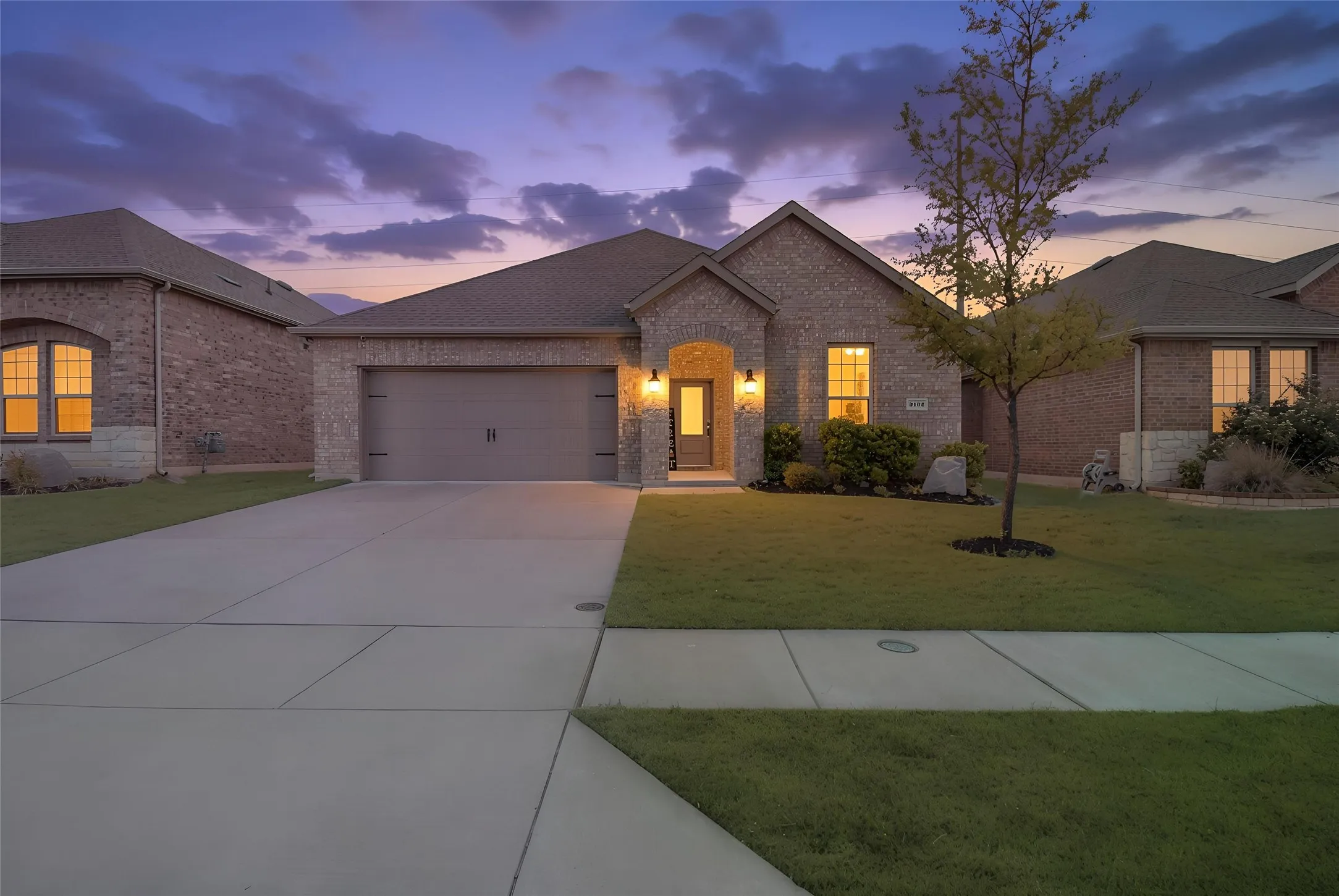 Single Family Residence For Rent in Denton County , 3102 Moccasin Lane, Aubrey, Texas 76227, 4 Bedroom, 2 Bathroom, 2 Garage spaces, 1,850 Sqft, built in 2023, mls#21406757, Real Estate Agent in Aubrey, Homes For Rent in Denton county, Homes For Rent in Aubrey, Realtor in Aubrey Texas, Real Estate Brokerage Independent Realty Texas, Luminita Cordes Realtor