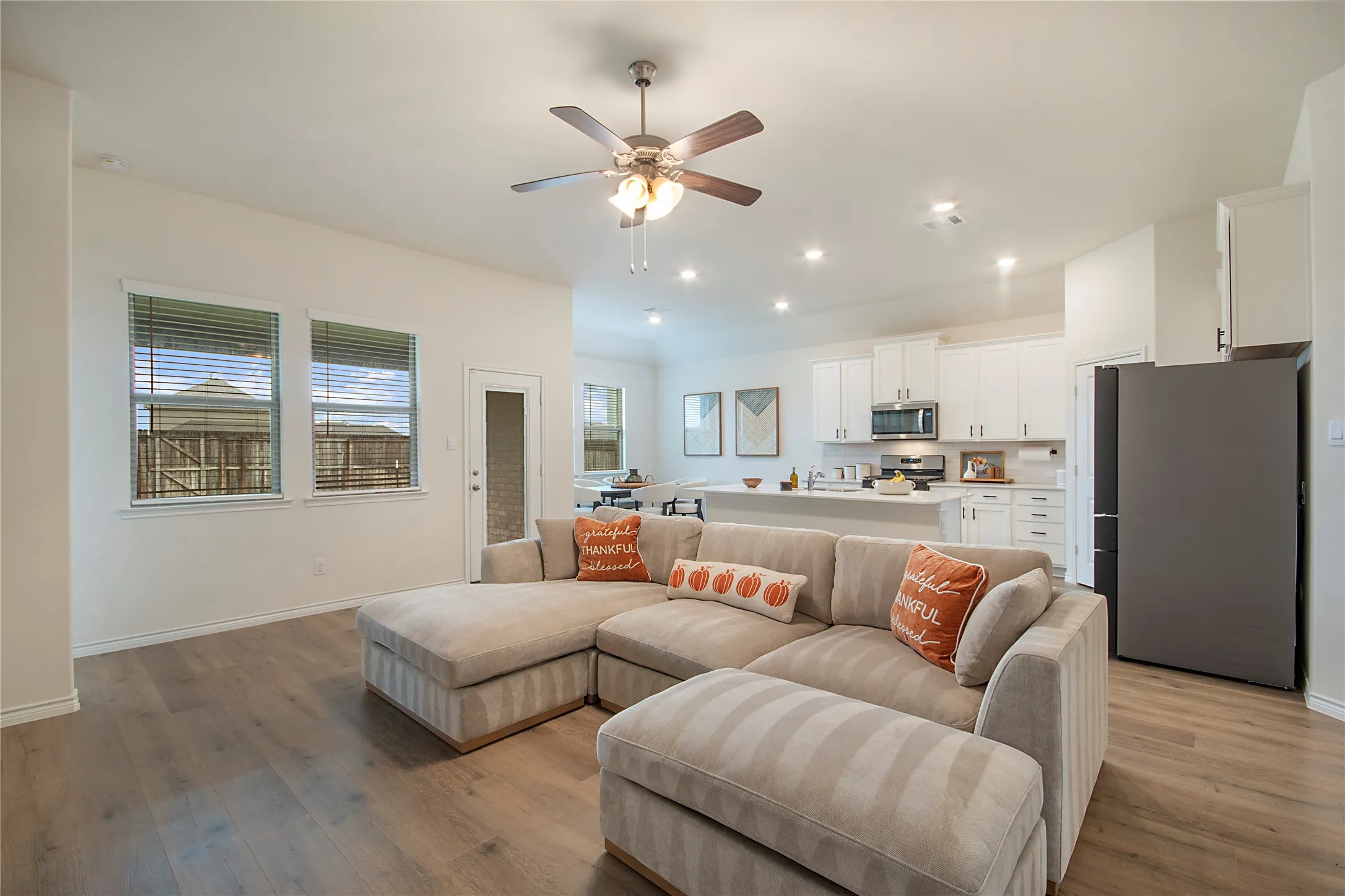 Single Family Residence For Rent in Denton County , 3102 Moccasin Lane, Aubrey, Texas 76227, 4 Bedroom, 2 Bathroom, 2 Garage spaces, 1,850 Sqft, built in 2023, mls#21406757, Real Estate Agent in Aubrey, Homes For Rent in Denton county, Homes For Rent in Aubrey, Realtor in Aubrey Texas, Real Estate Brokerage Independent Realty Texas, Luminita Cordes Realtor